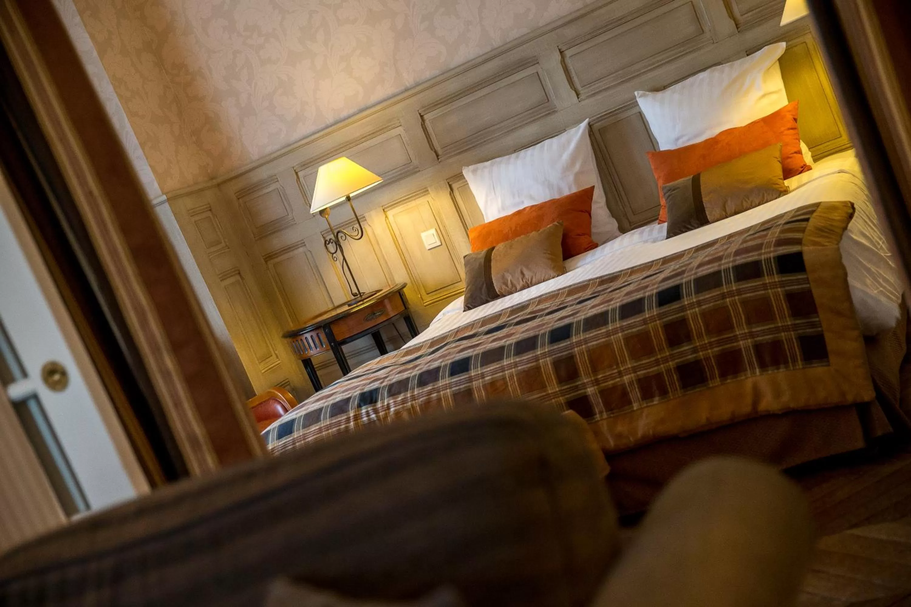 Bed in Villa Augeval Hôtel de charme & Spa