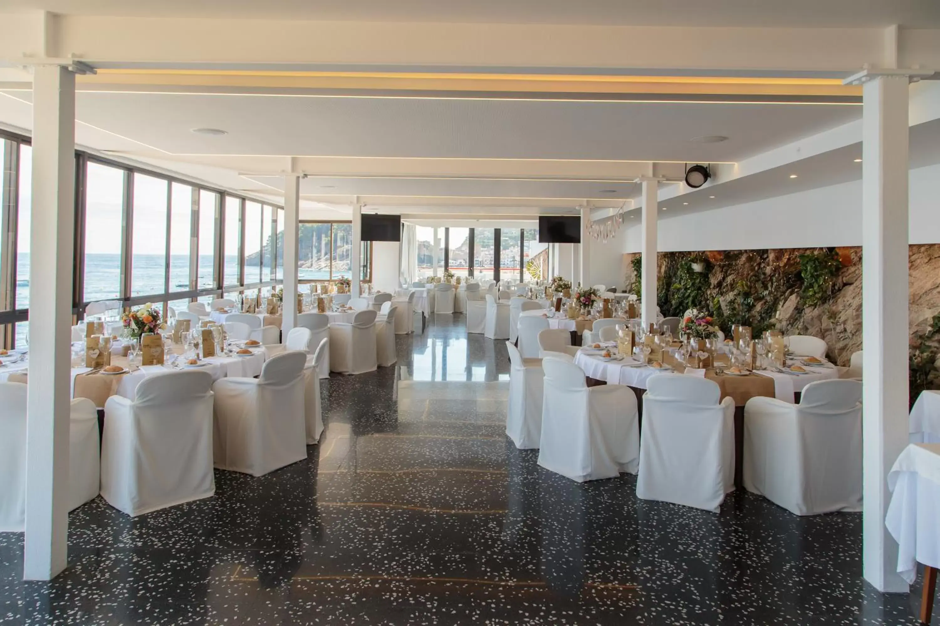 Nearby landmark, Banquet Facilities in Gran Hotel Reymar