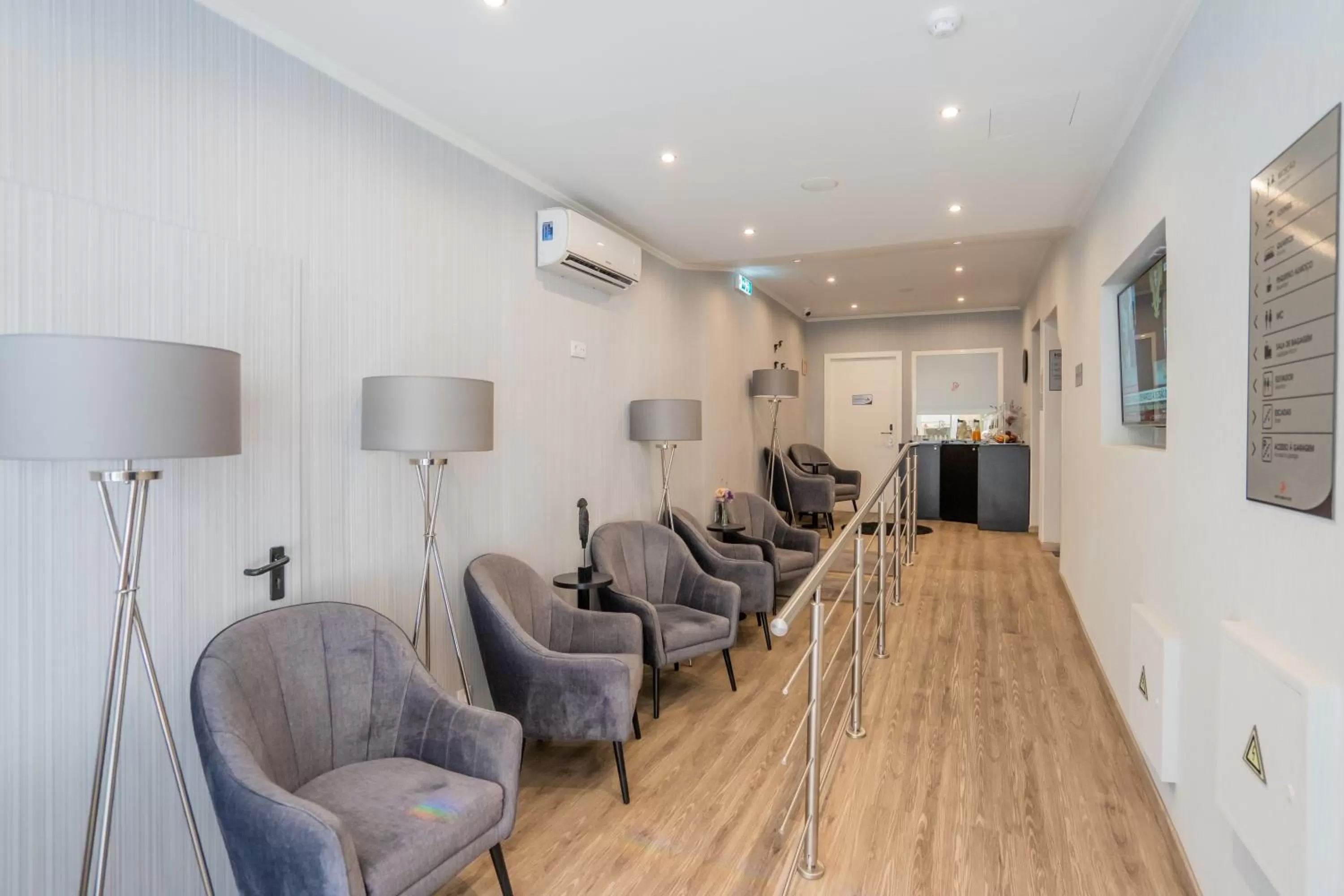 Lobby or reception in Dinya Lisbon Hotel