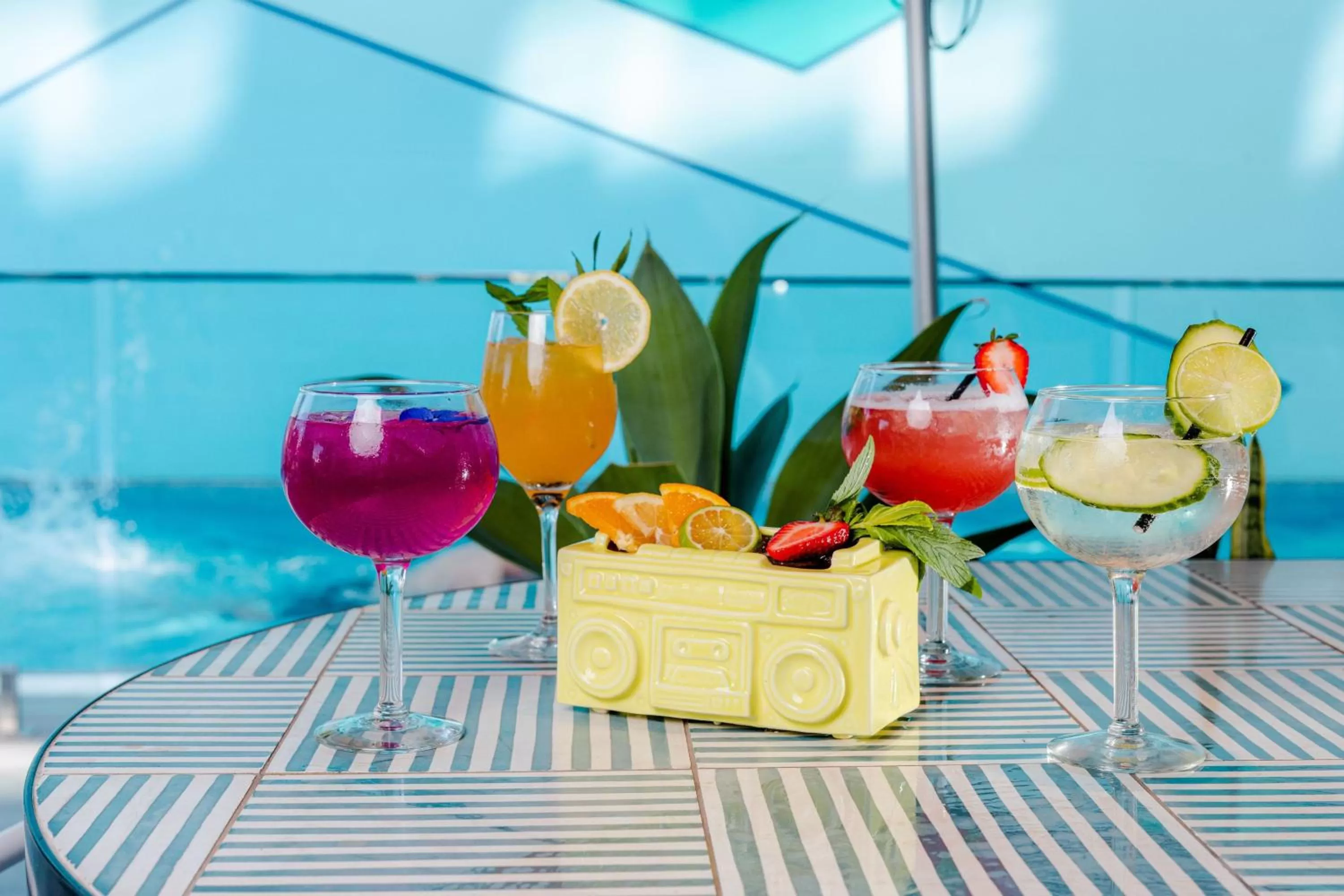 Lounge or bar in Aloft Perth