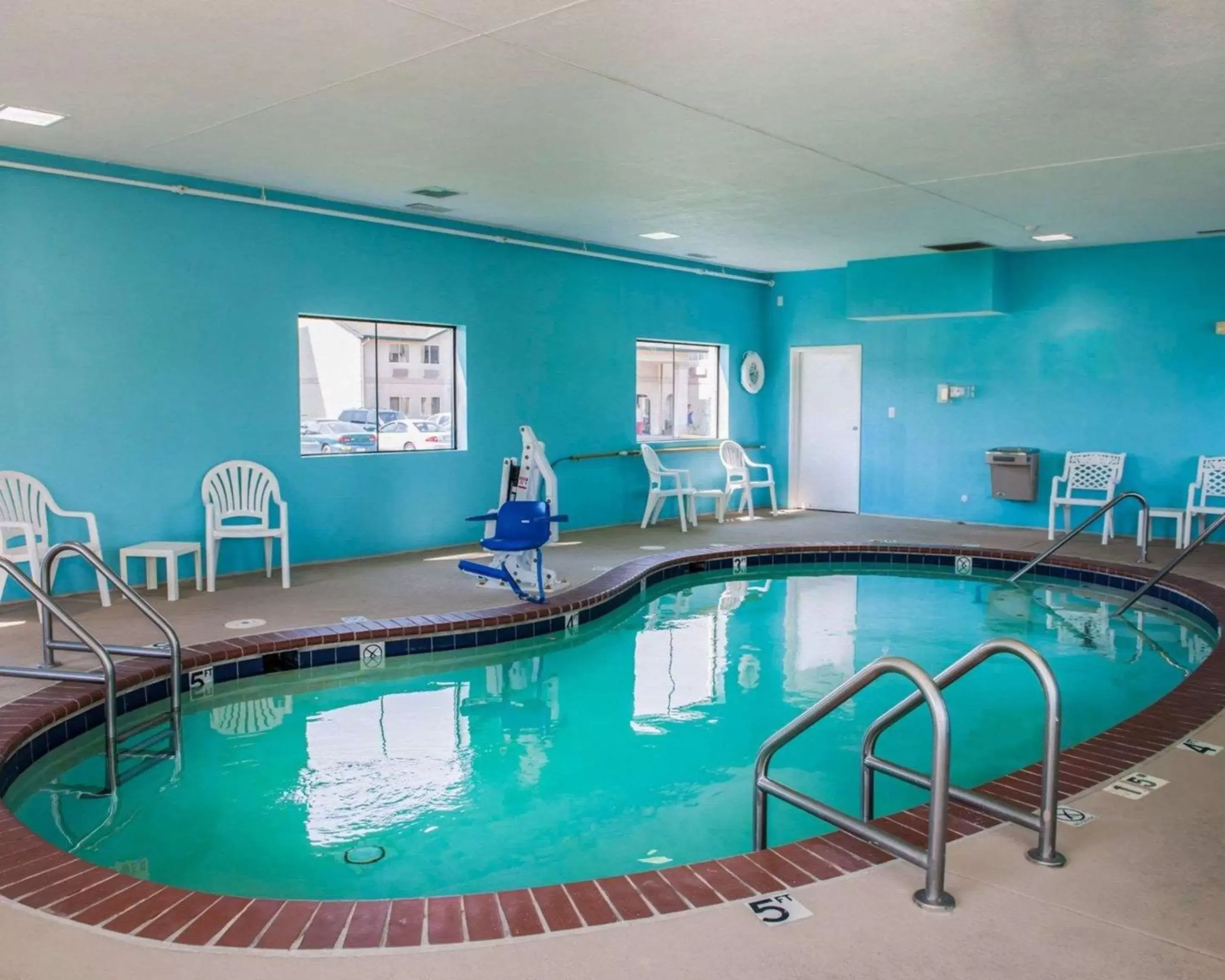 On site, Swimming Pool in Quality Inn Franklin I-65