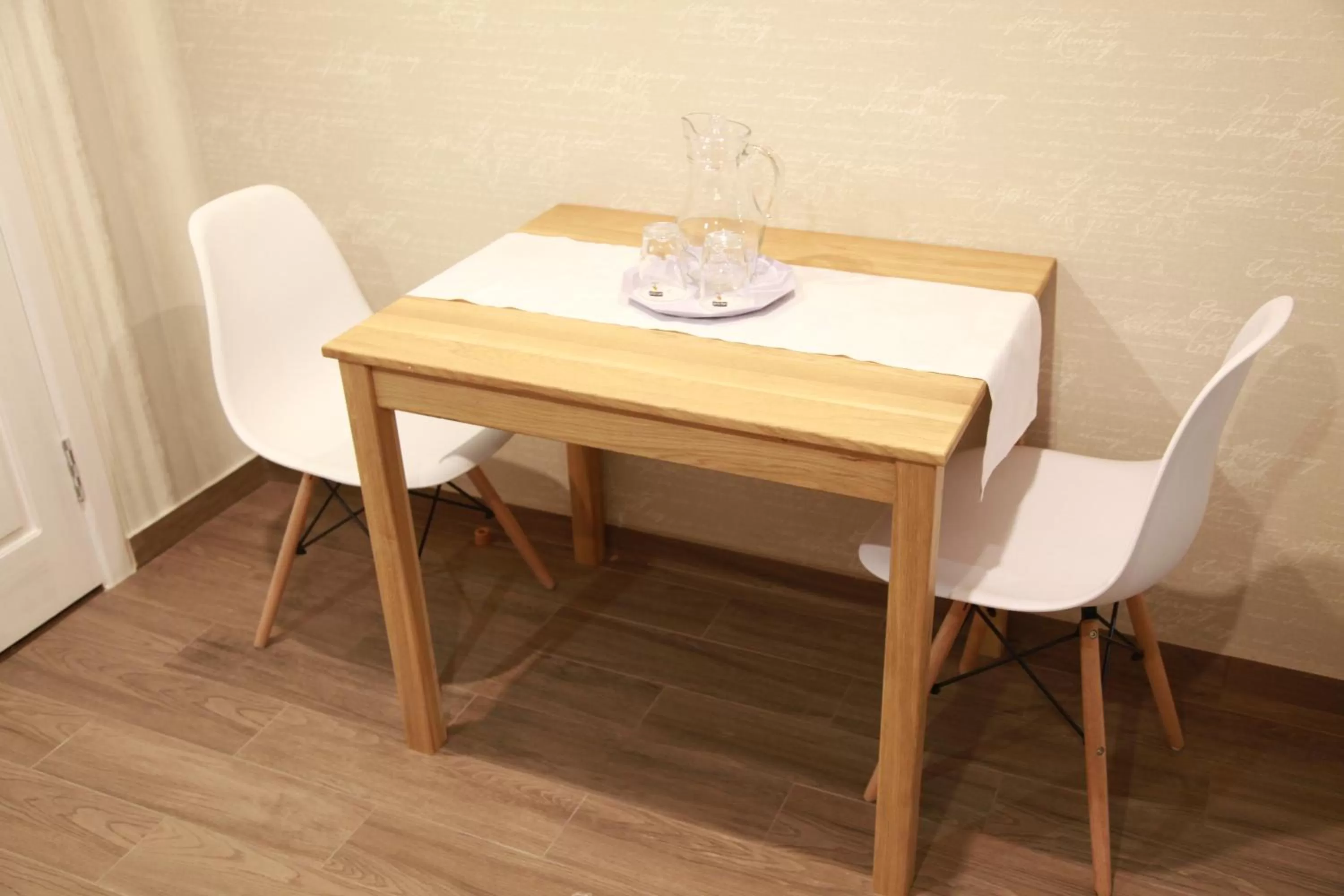 WINE & ROSE BOUTIQUE HOTEL