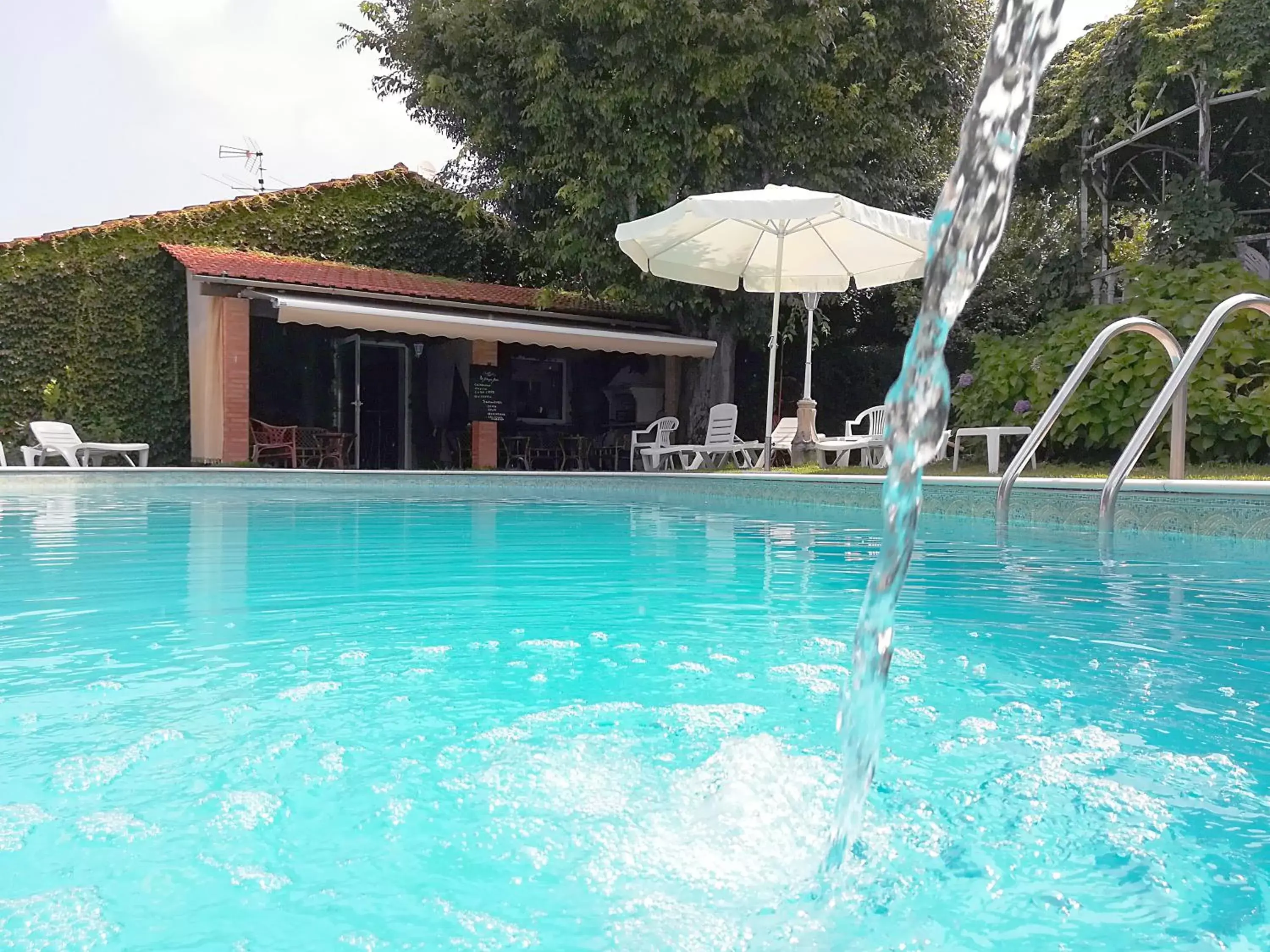 Garden, Swimming Pool in Alegre - Bussaco Boutique Hotel