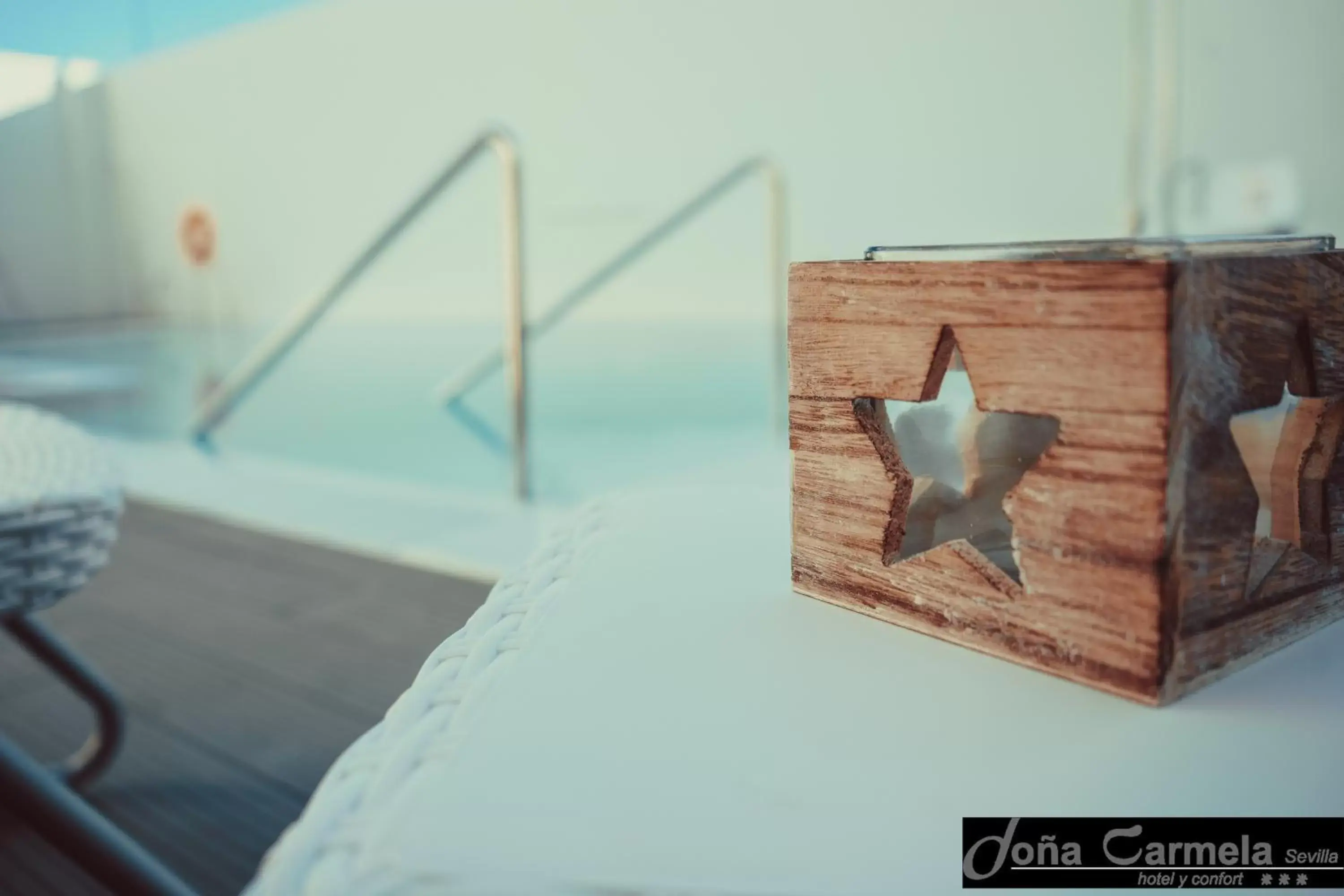 Swimming pool in Hotel Sercotel Doña Carmela Swimming pool in Hotel Sercotel Doña Carmela