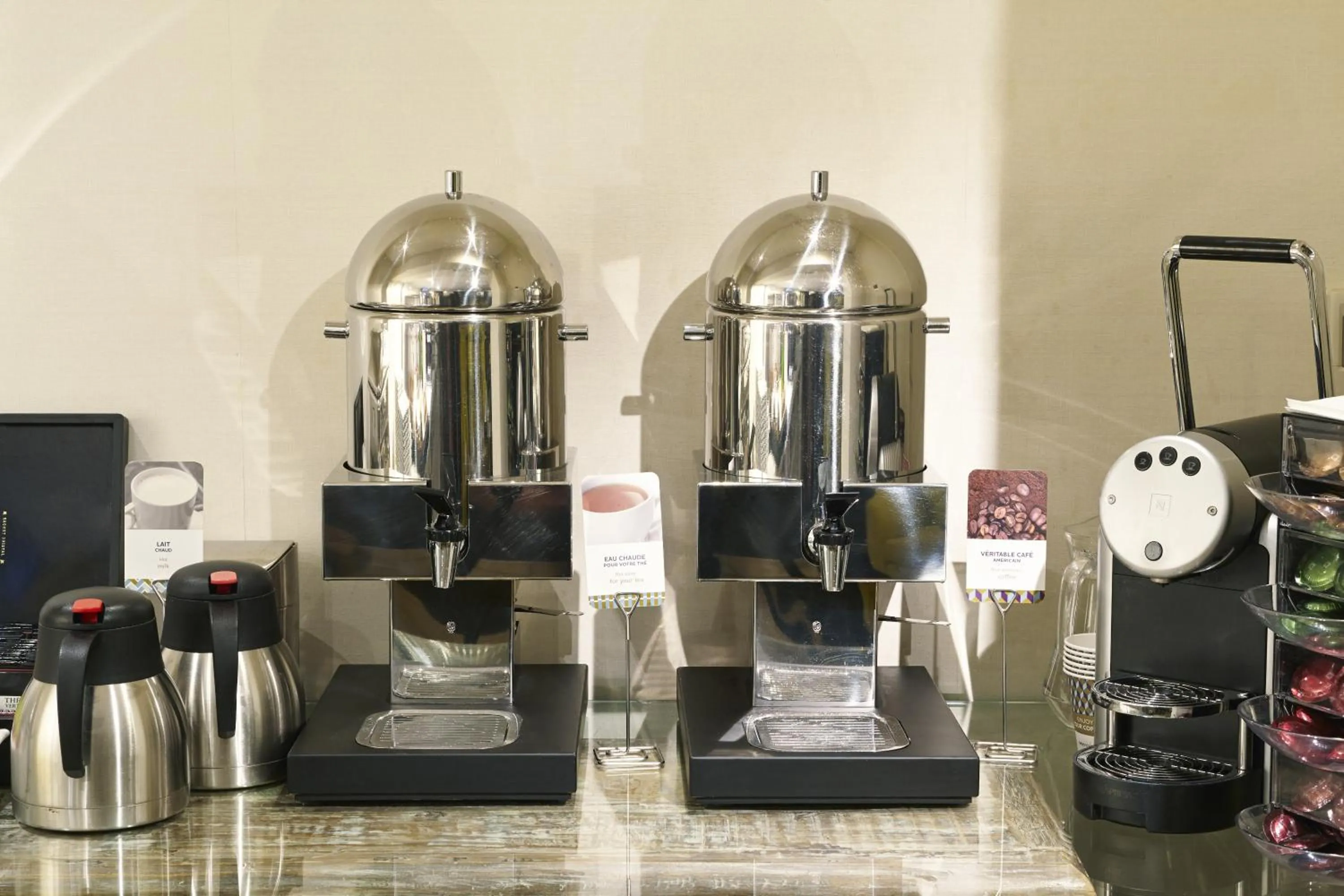 Restaurant/places to eat in Mercure Paris Bastille Saint Antoine