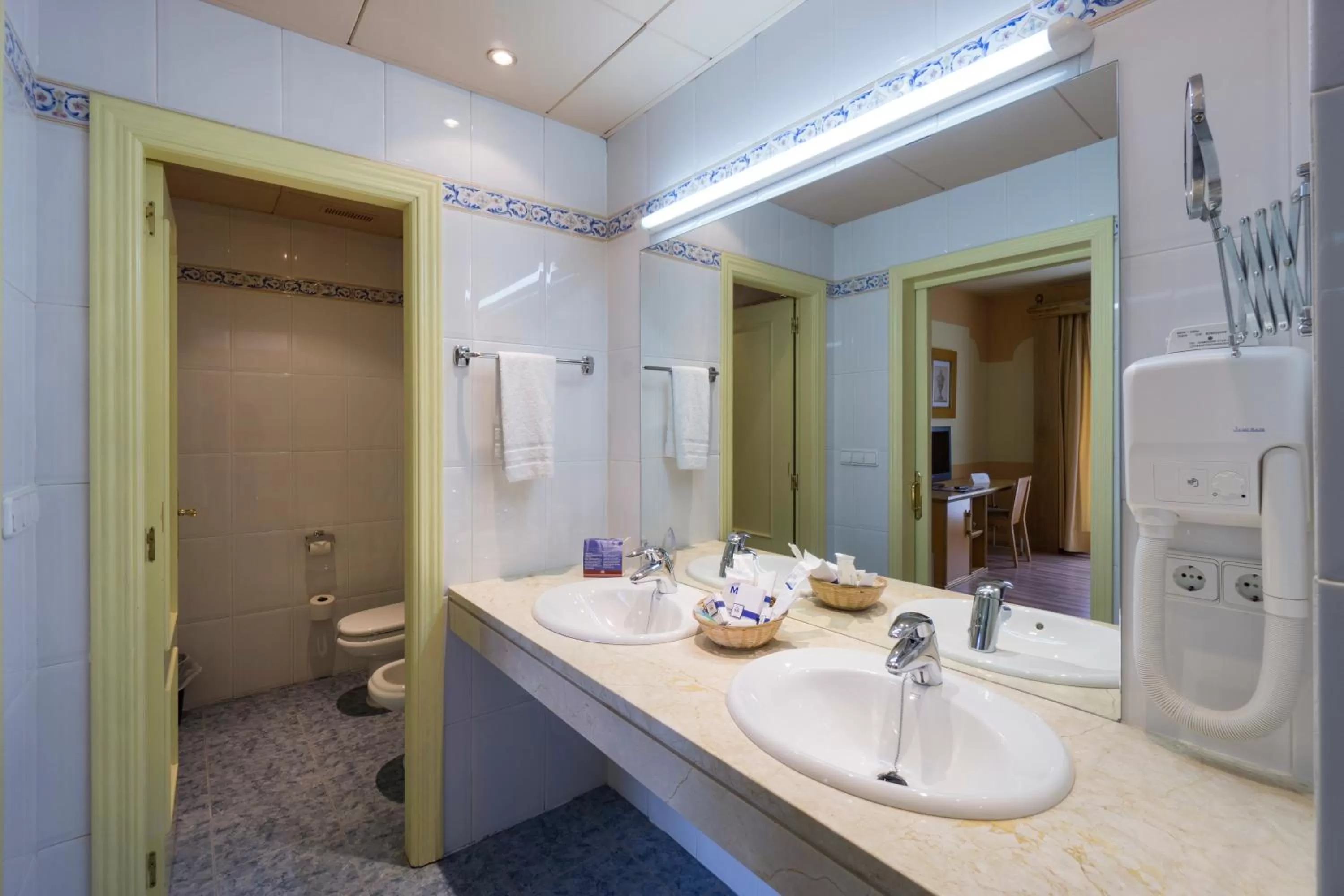 Bathroom in Hotel Fuente Las Piedras