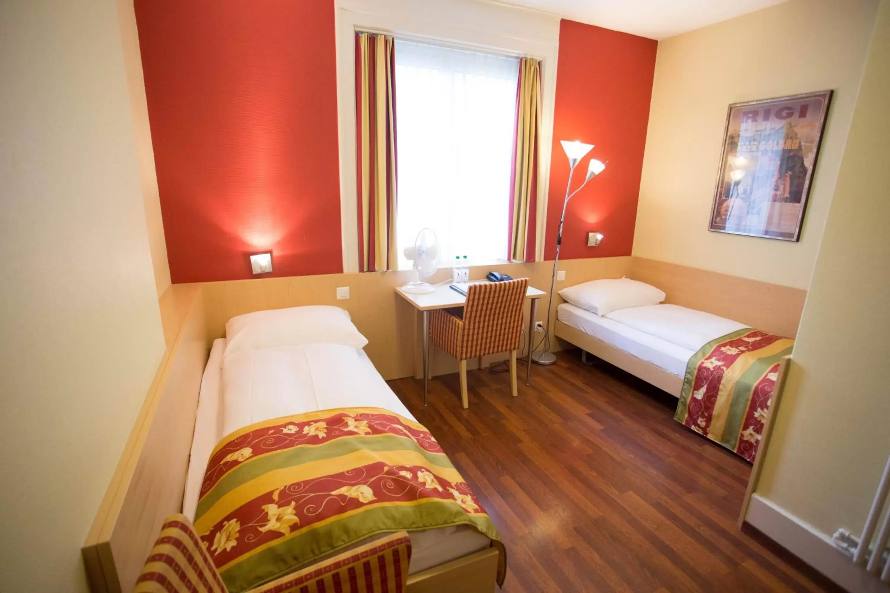 Photo of the whole room, Bed in Hotel De la Paix