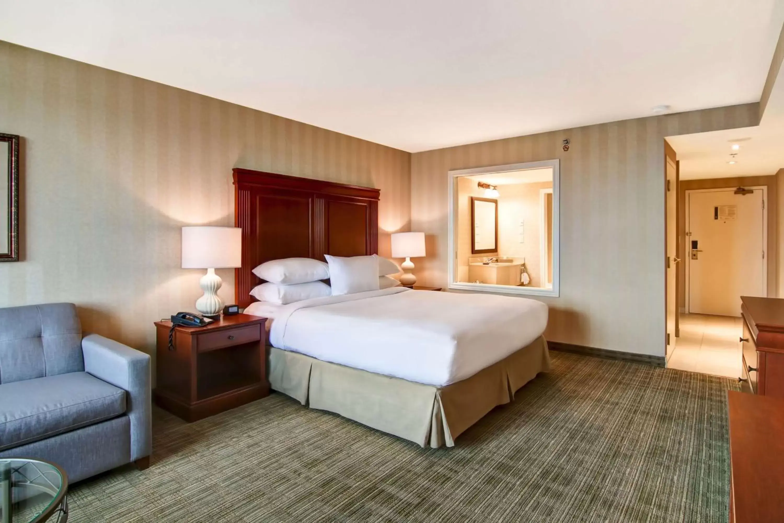 Photo of the whole room, Bed in DoubleTree Fallsview Resort & Spa by Hilton - Niagara Falls