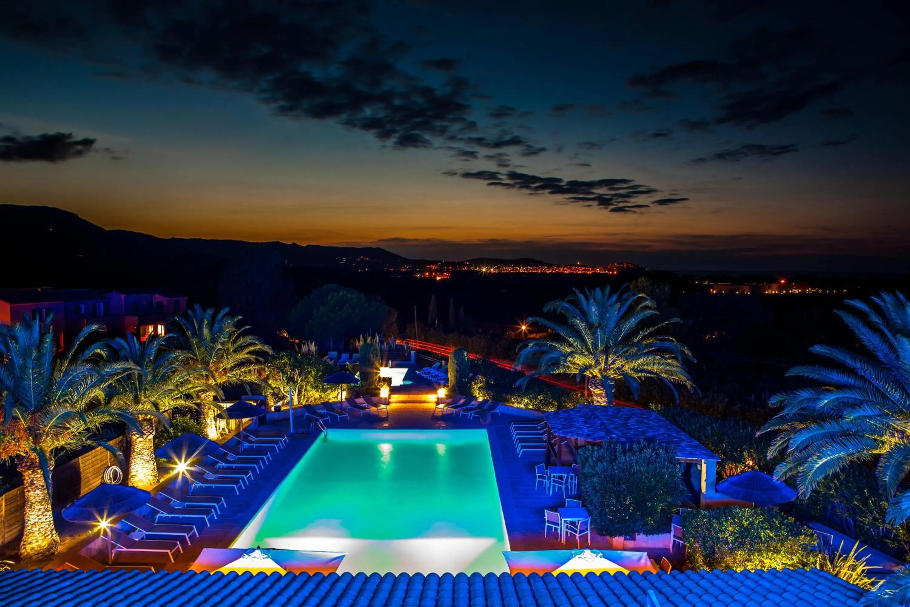 Swimming pool in Hotel Cesario