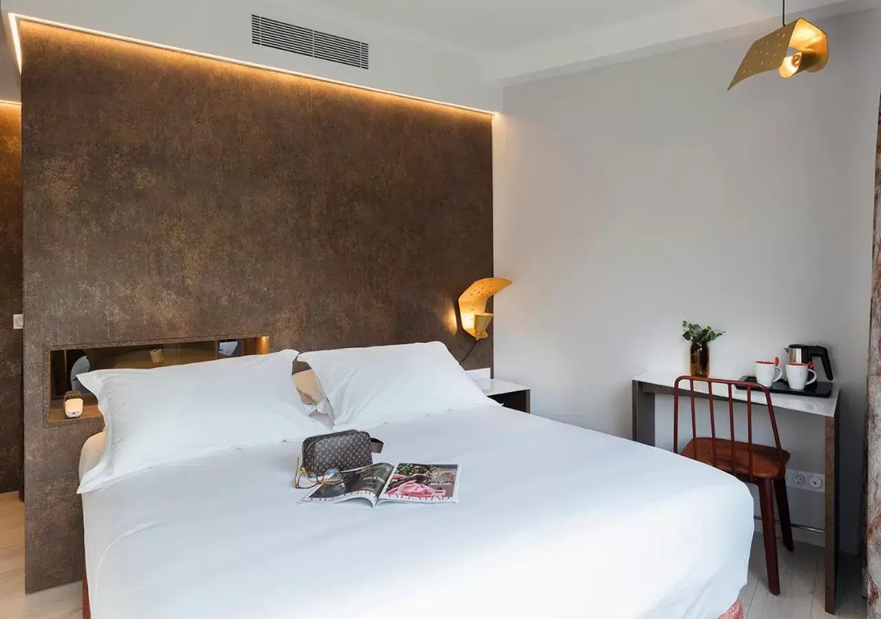 Bedroom, Bed in Axel Hotel San Sebastián - Adults Only