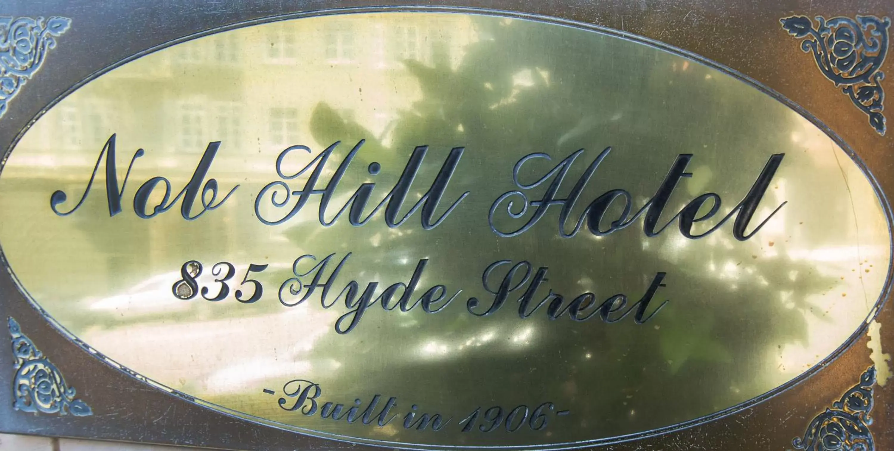 Logo/Certificate/Sign in Nob Hill Hotel