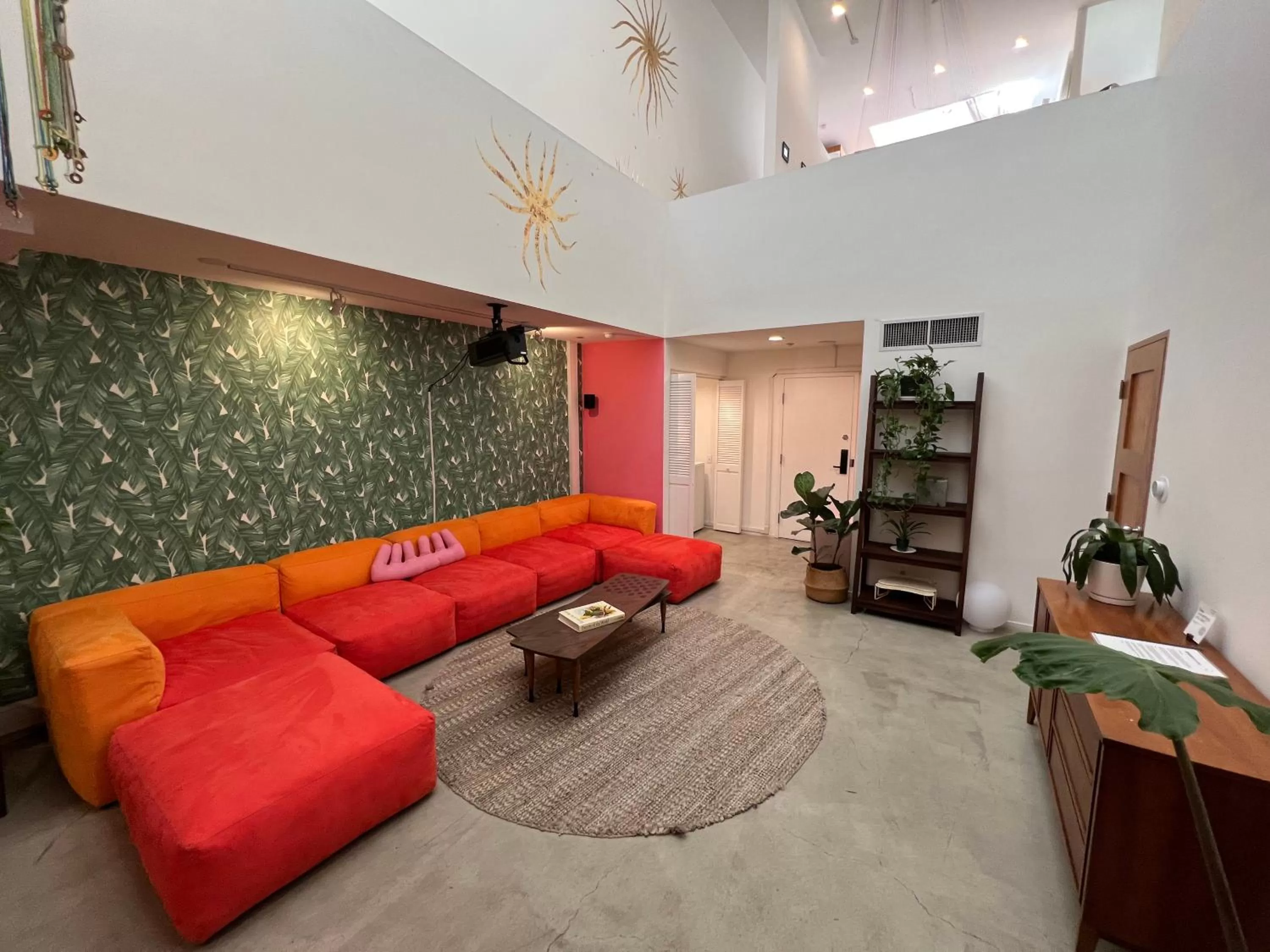Living room in STAY OPEN Venice Beach