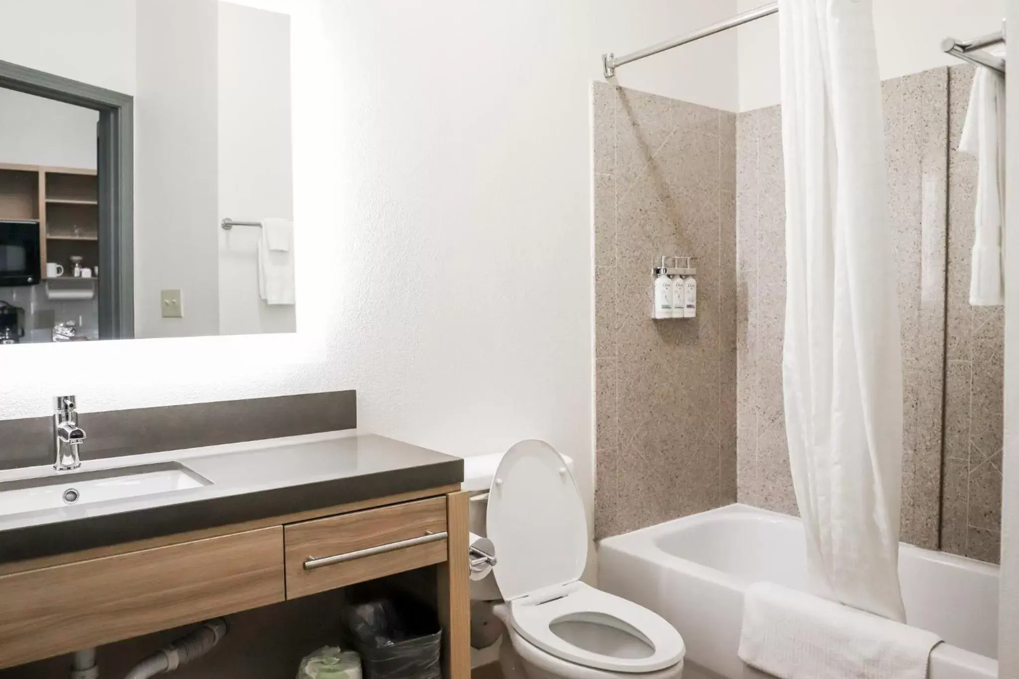 Bathroom in Candlewood Suites Richmond Airport, an IHG Hotel