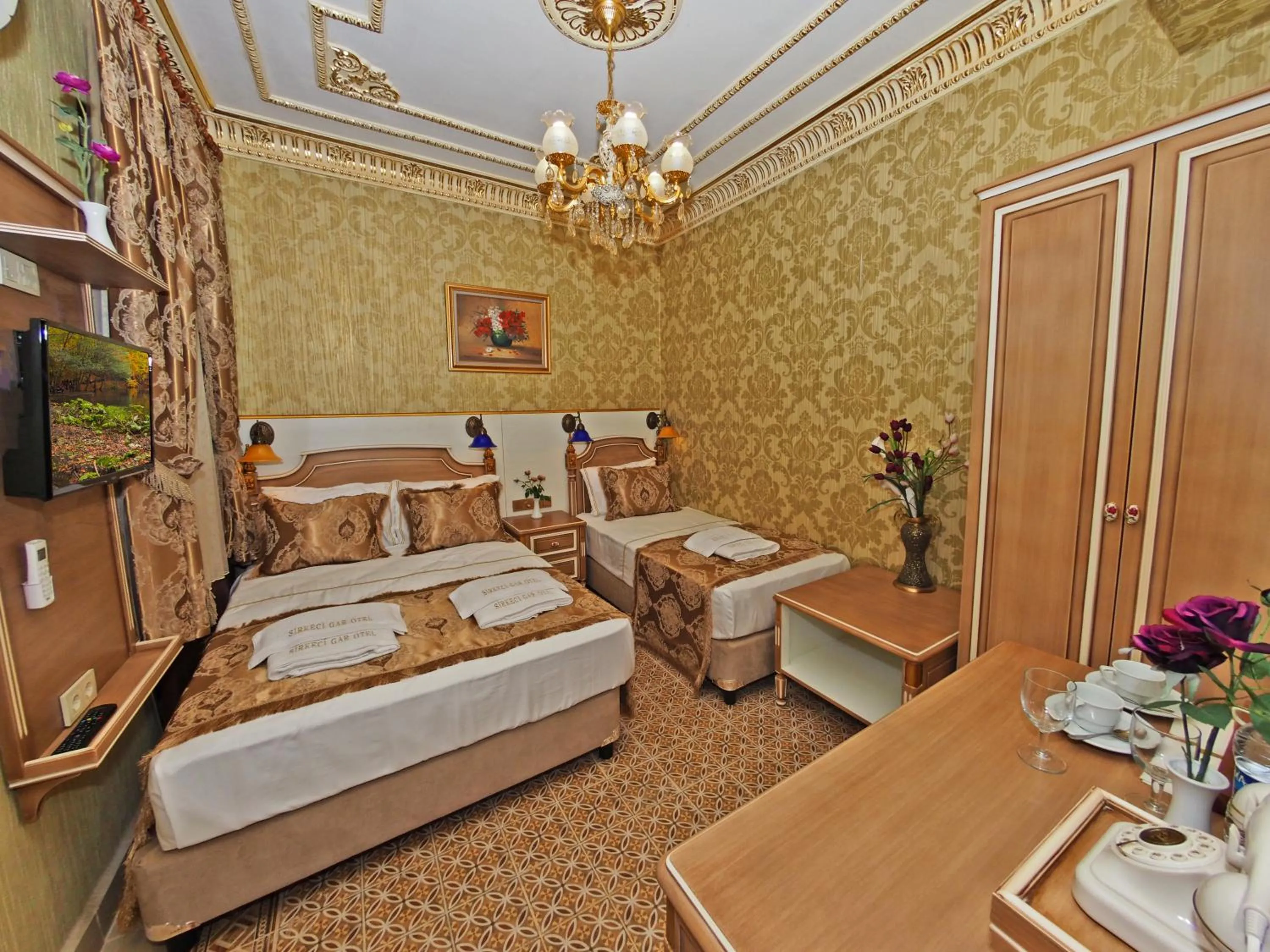 Photo of the whole room, Bed in Glamour Classic Hotel Istanbul Sirkeci