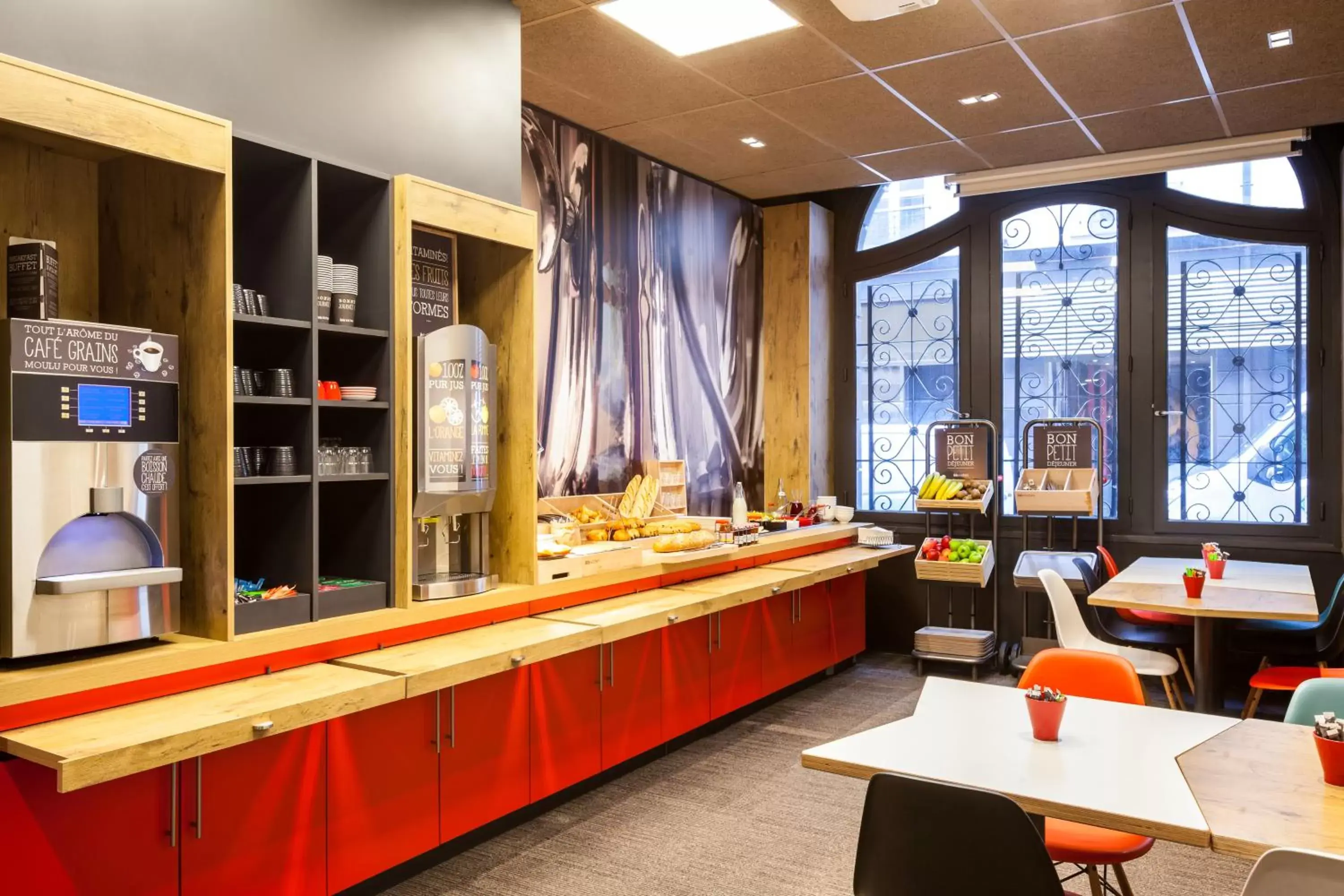 Area and facilities, Restaurant/Places to Eat in ibis Paris Gare De L Est 10ème