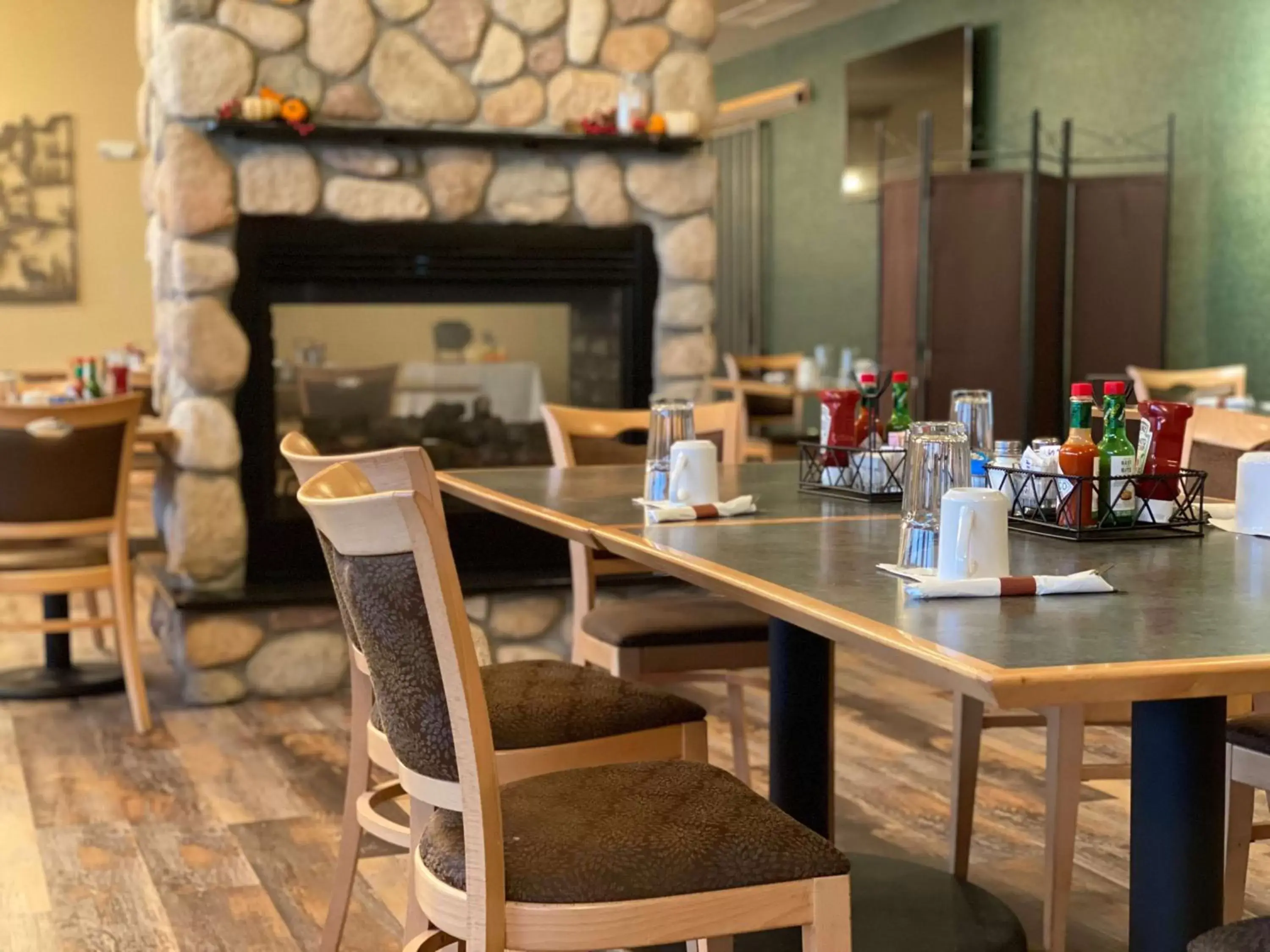 Restaurant/places to eat in Best Western Sheridan Center Restaurant/places to eat in Best Western Sheridan Center