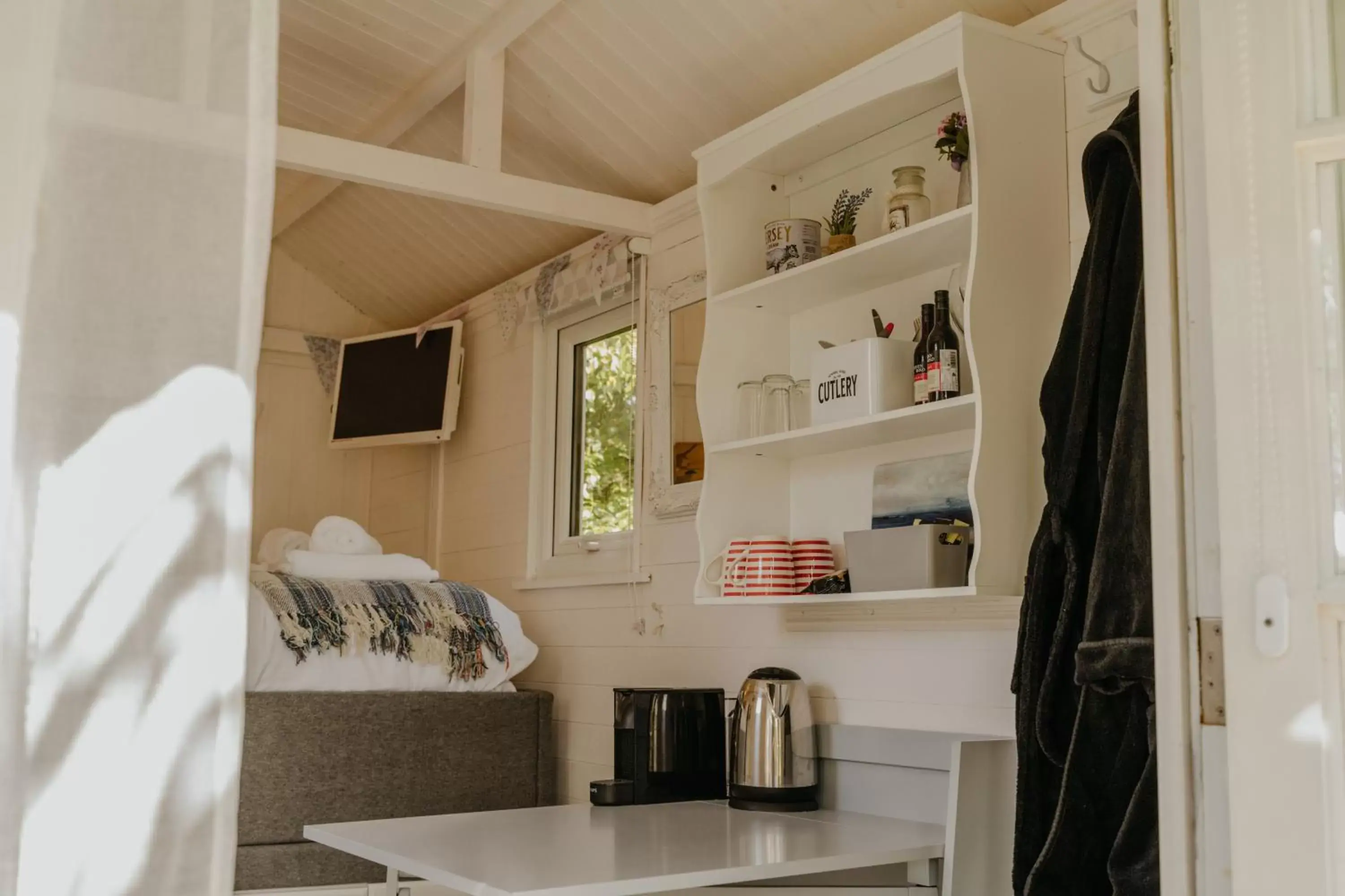 TV and multimedia in Little England Retreats - Cottage, Yurt and Shepherd Huts