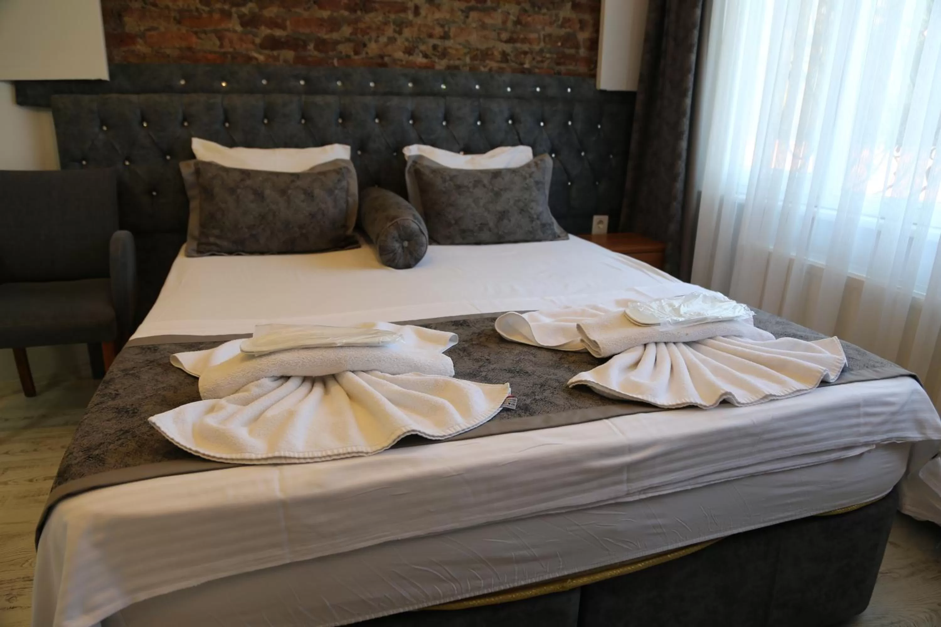 Bed in Arat Apartments