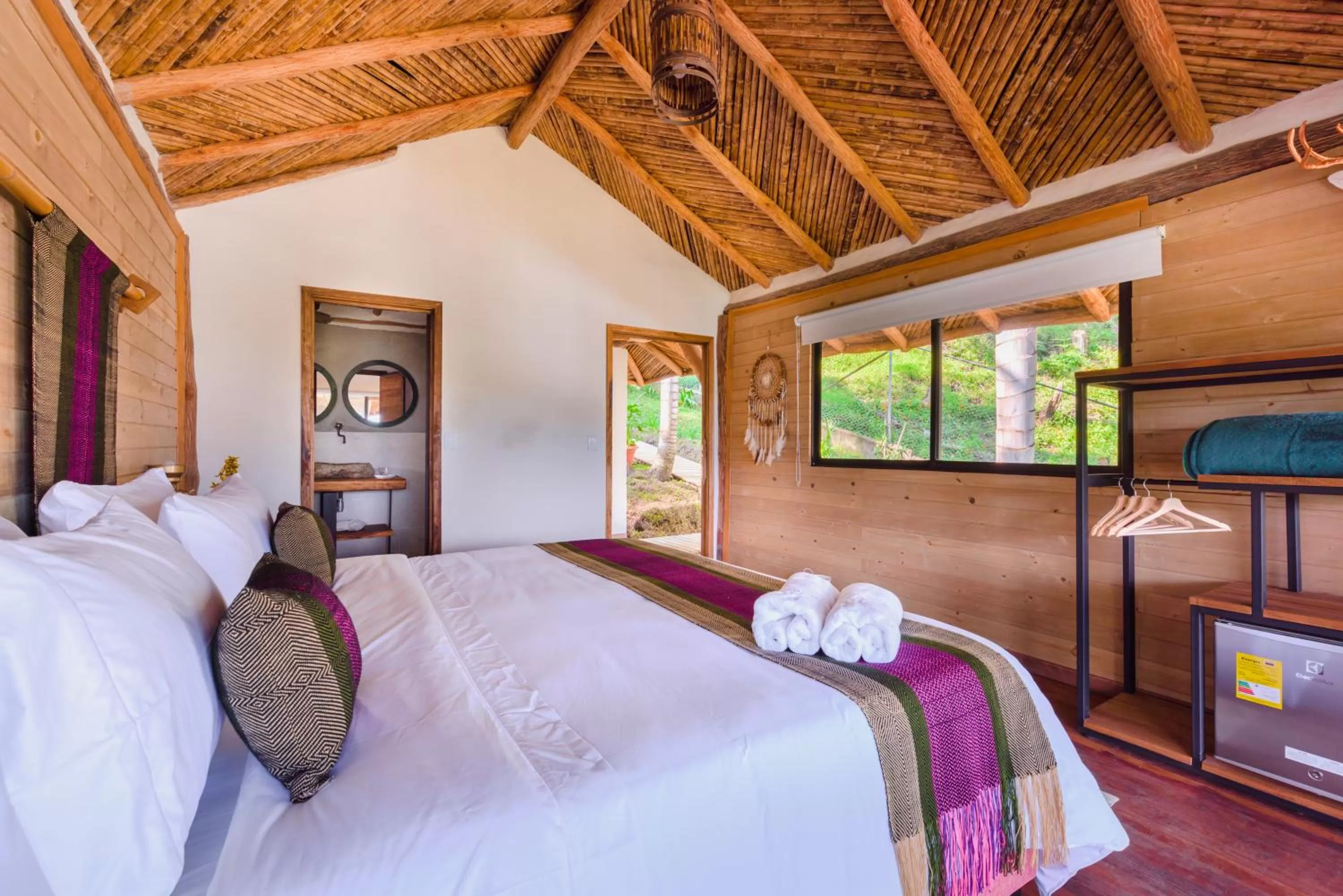 Bed in Hotel Kawa Mountain Retreat