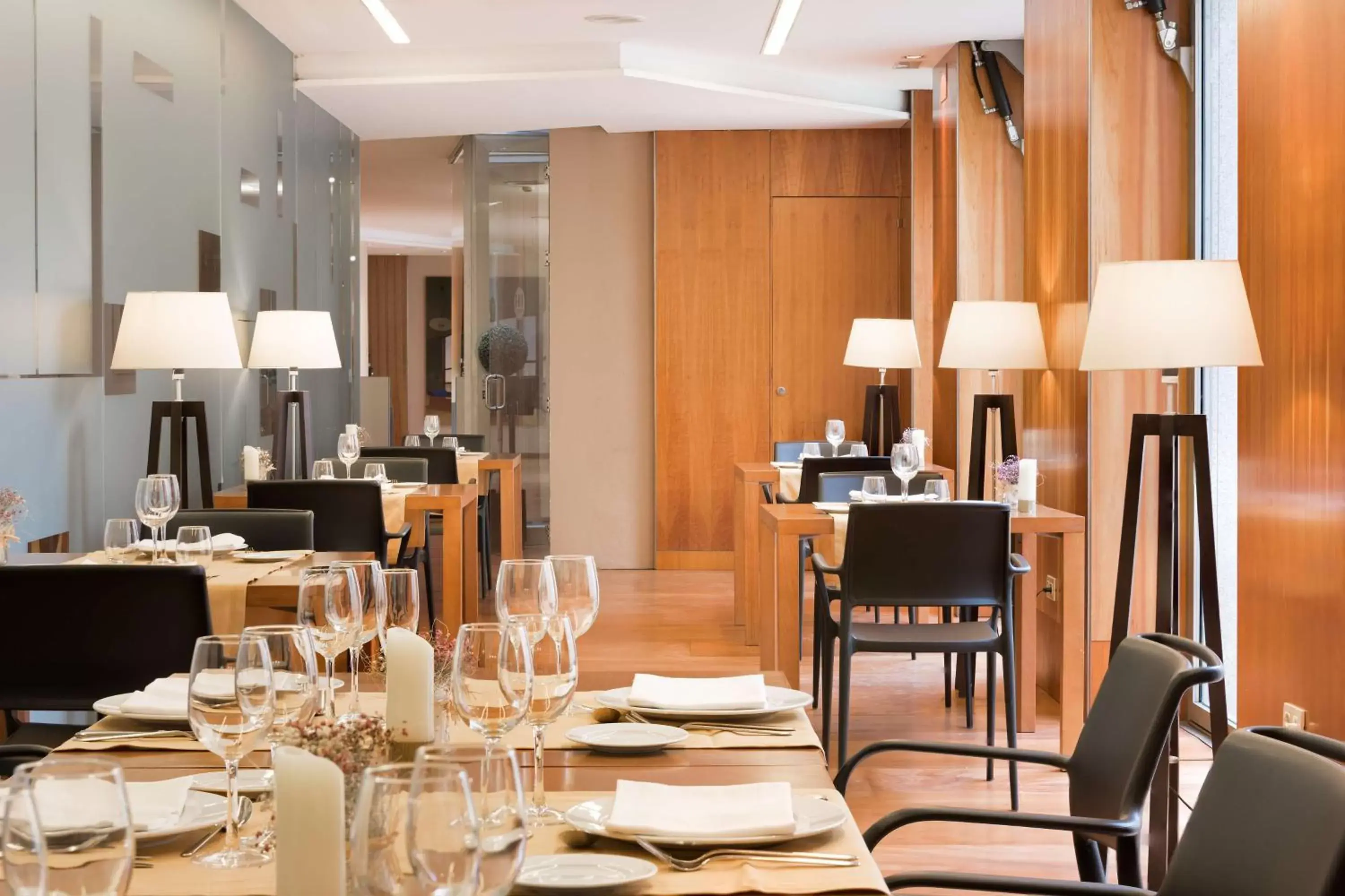 Restaurant/places to eat in NH Zamora Palacio del Duero Restaurant/places to eat in NH Zamora Palacio del Duero