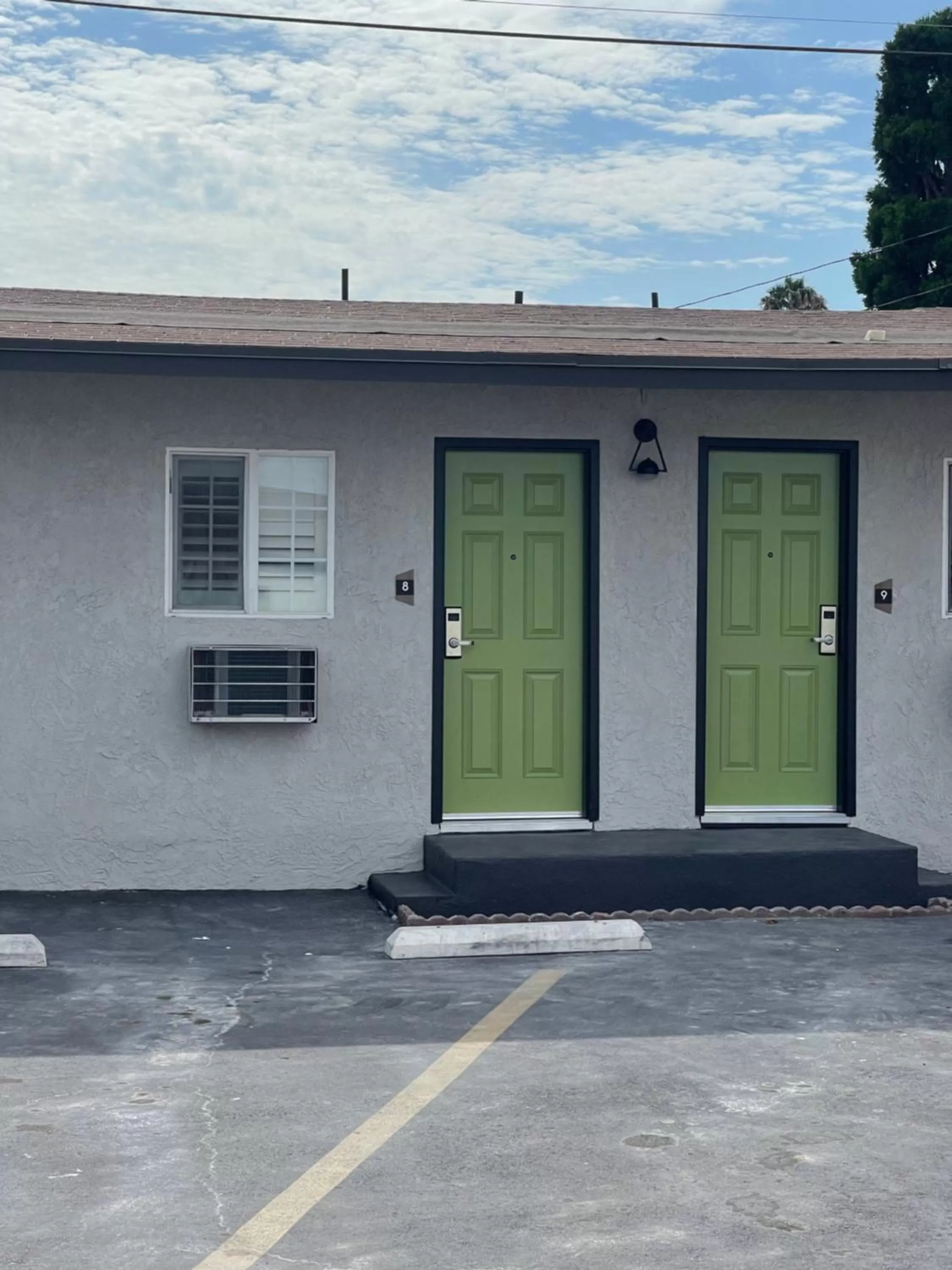 Property building in Stadium Inn & Spas