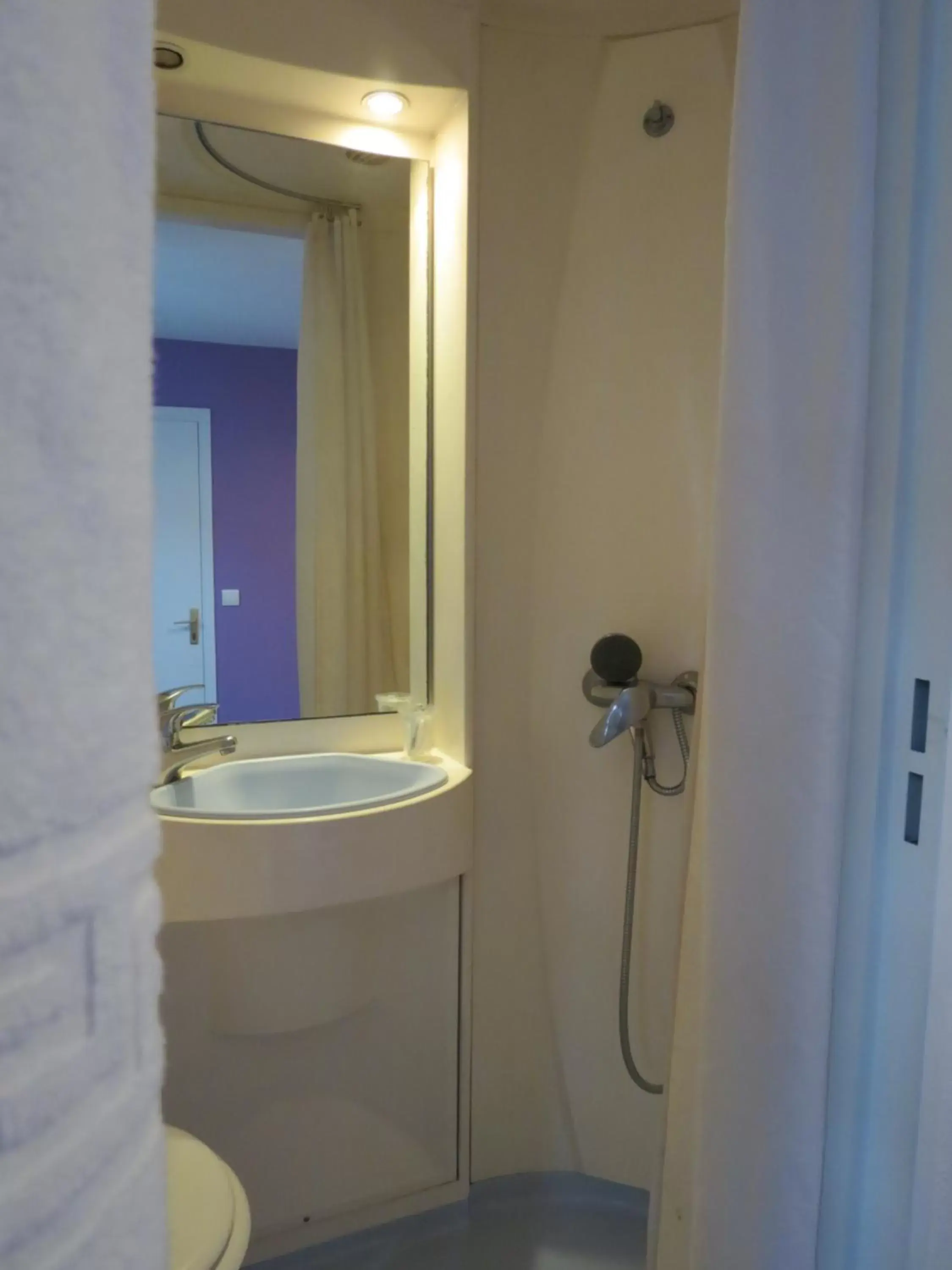 Bathroom in Hotel le Faisan