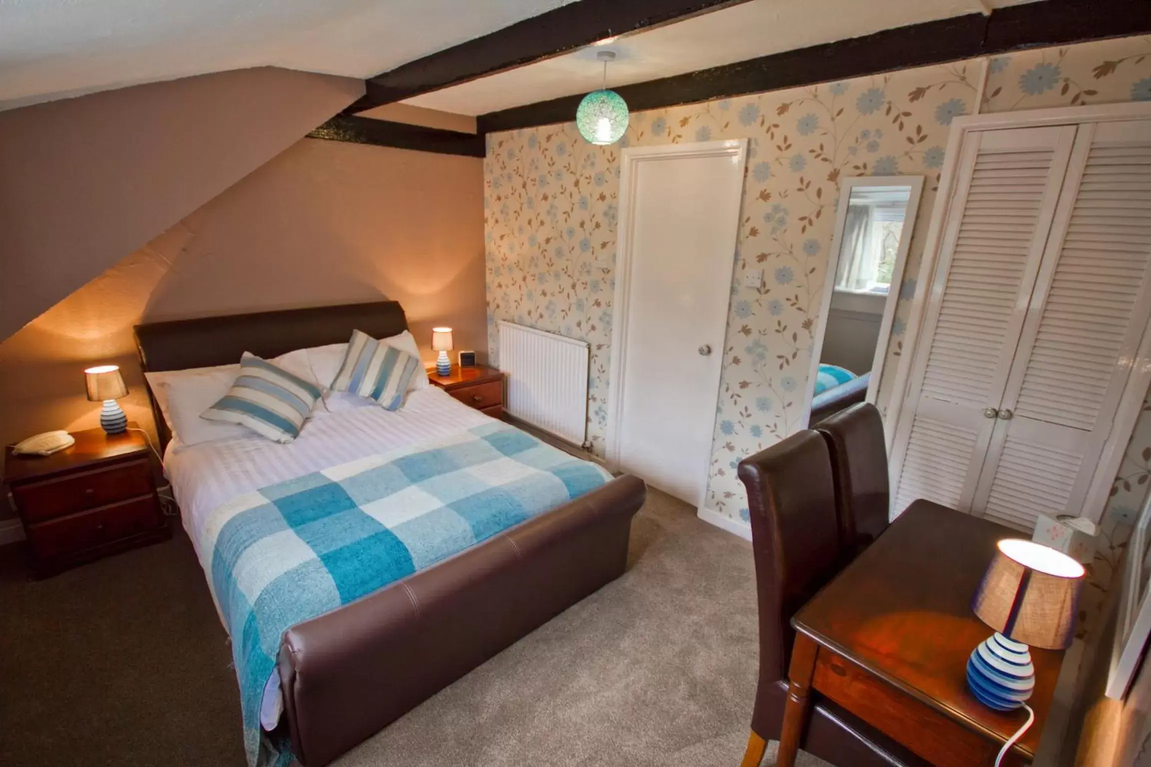 Photo of the whole room, Bed in Gwesty Minffordd Hotel Photo of the whole room, Bed in Gwesty Minffordd Hotel