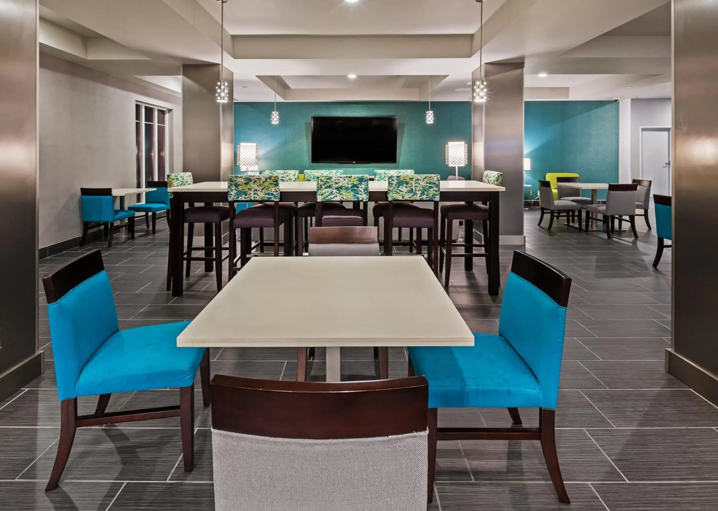 Breakfast, Restaurant/Places to Eat in Holiday Inn Express and Suites Killeen-Fort Hood Area, an IHG Hotel