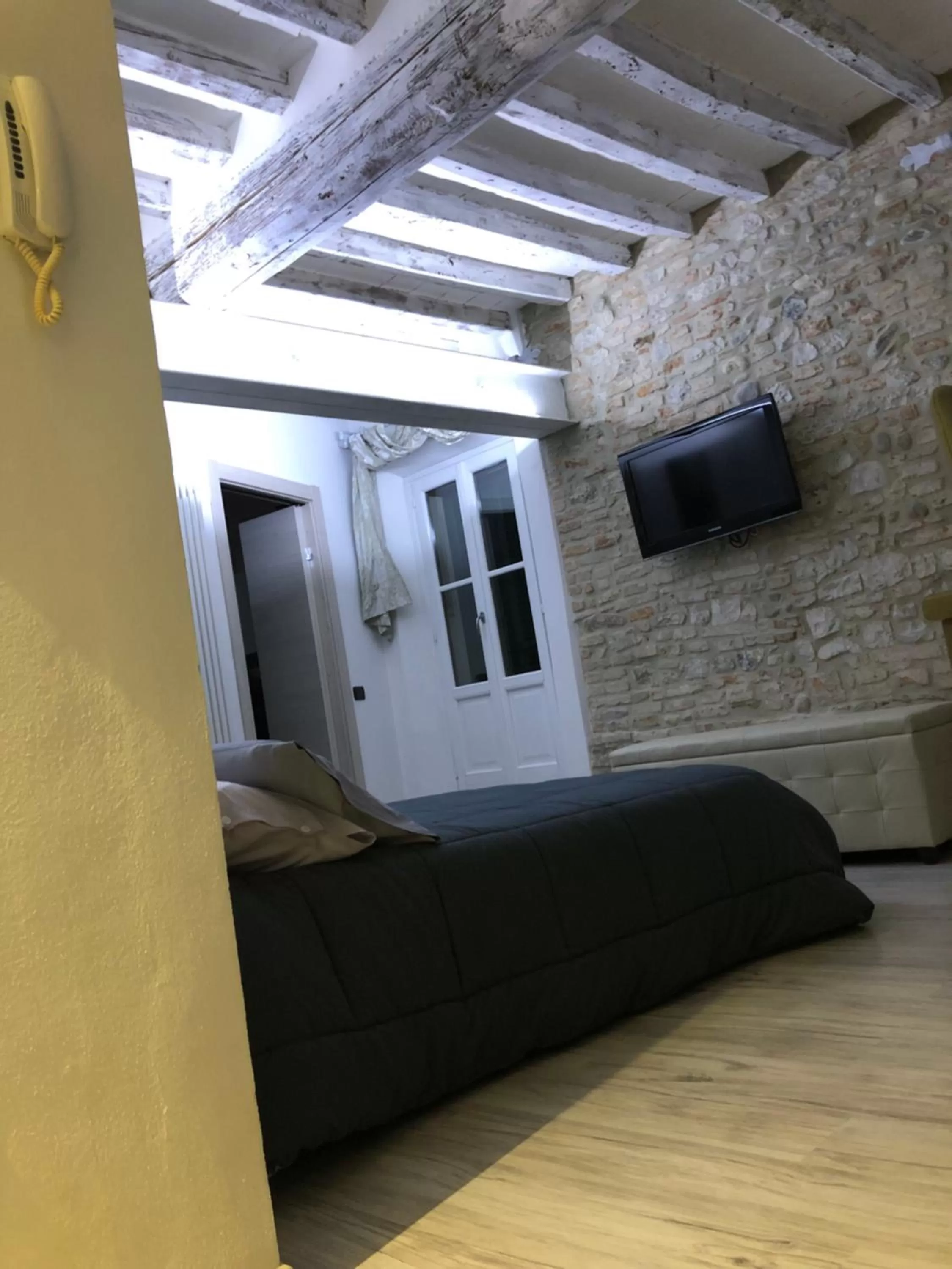 Living room in MentoreR&B