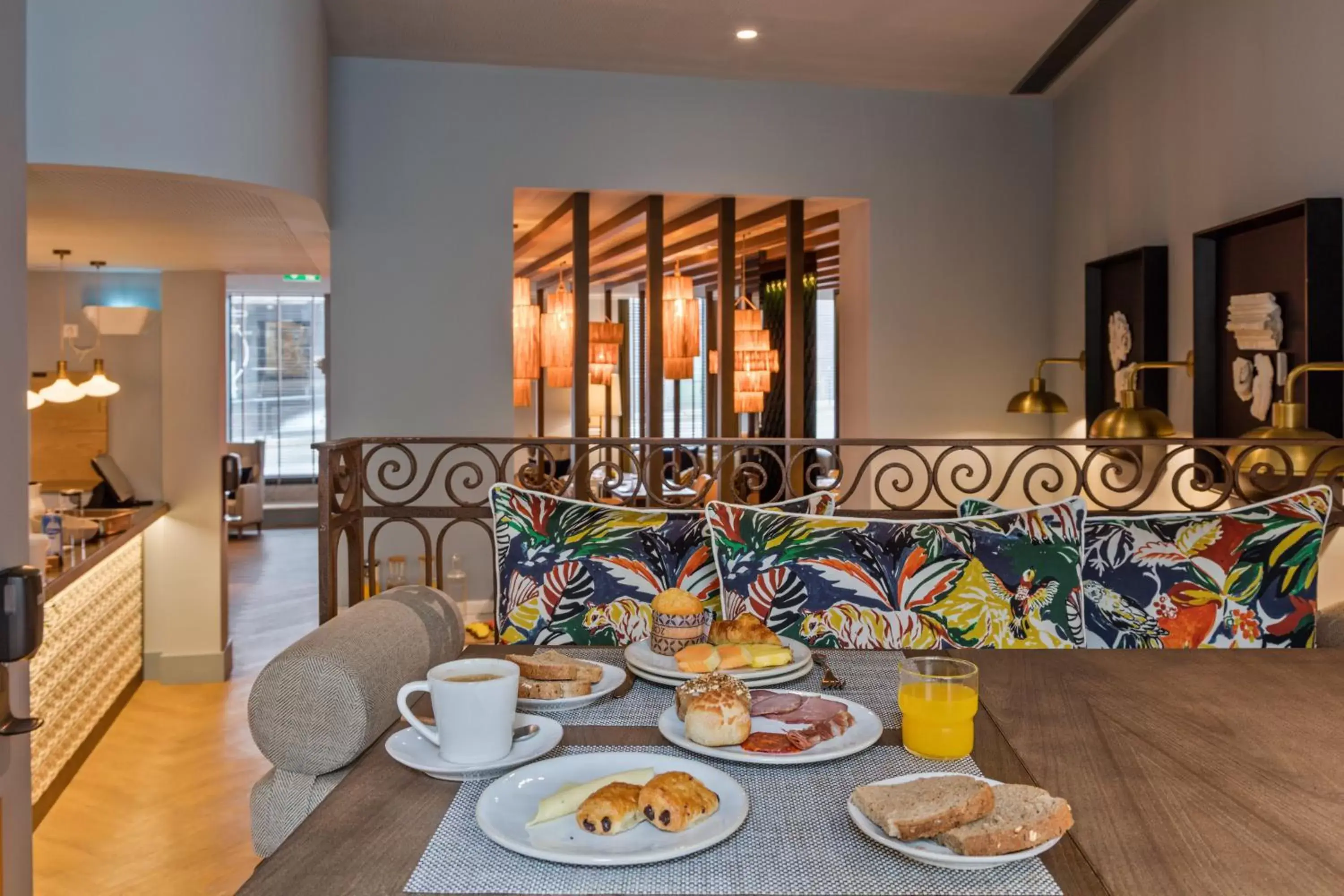 Breakfast in Pur Oporto Boutique Hotel by actahotels