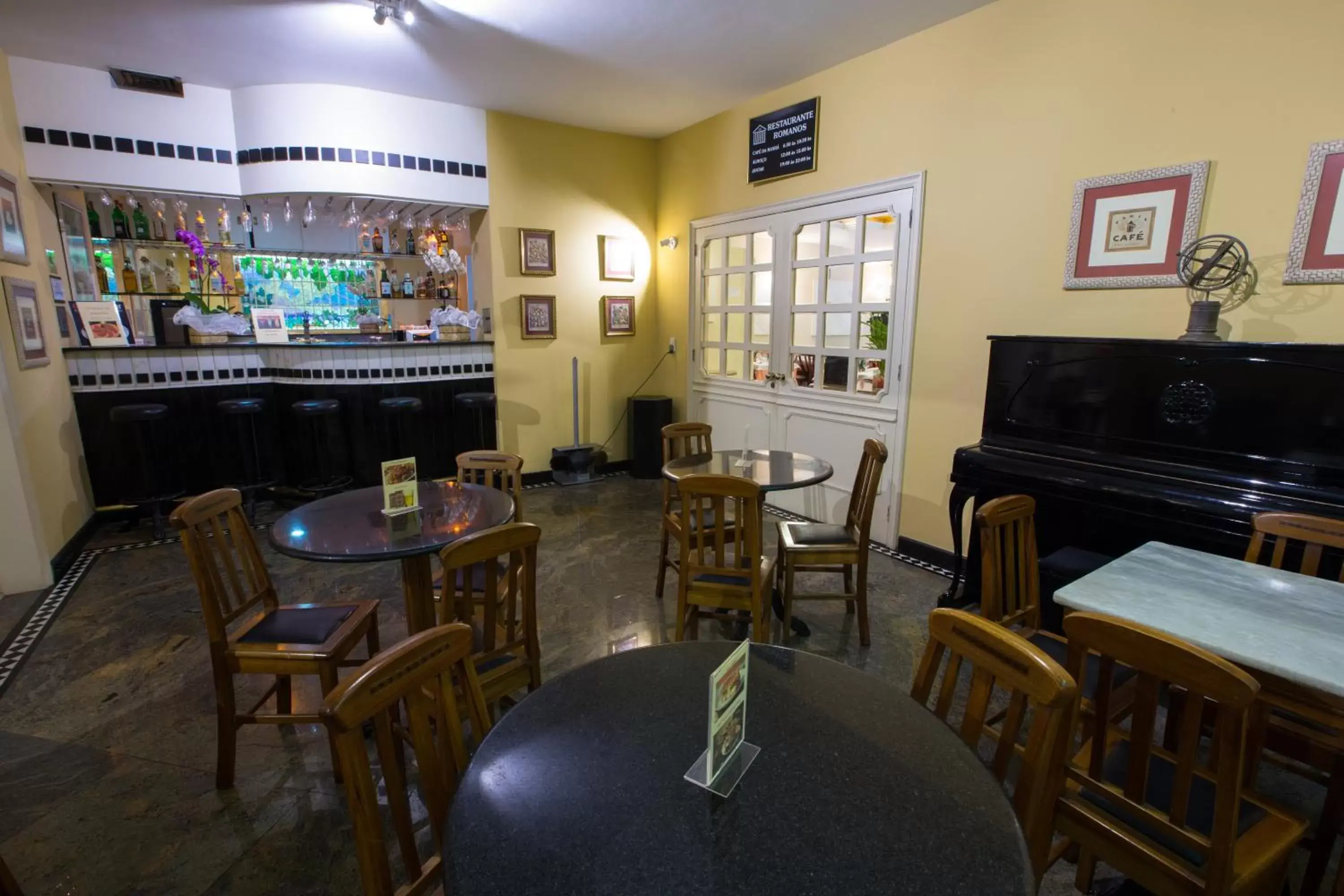 Lounge or bar in Augusto's Copacabana Hotel Lounge or bar in Augusto's Copacabana Hotel