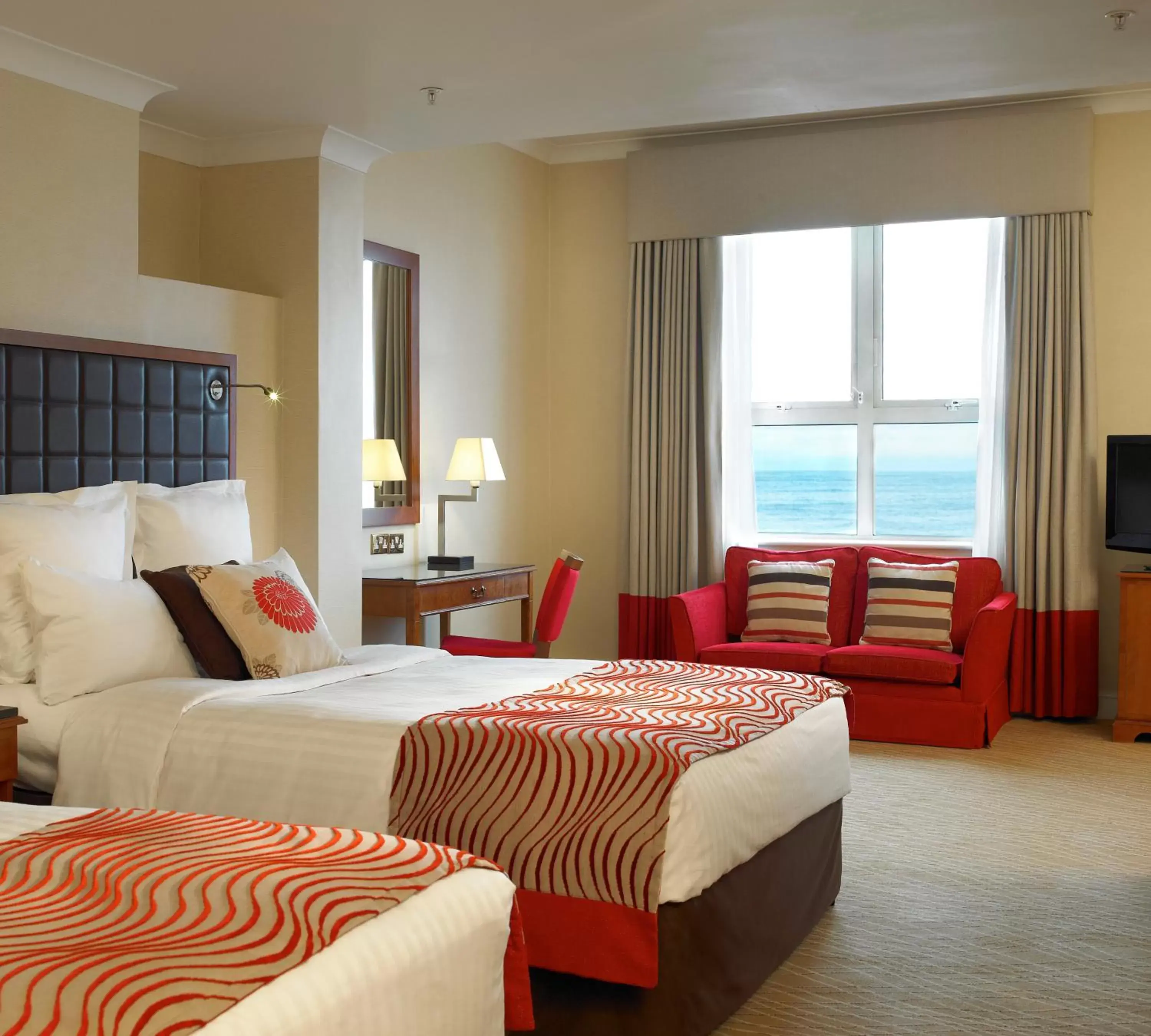 Photo of the whole room, Bed in Grand Hotel Sunderland Photo of the whole room, Bed in Grand Hotel Sunderland