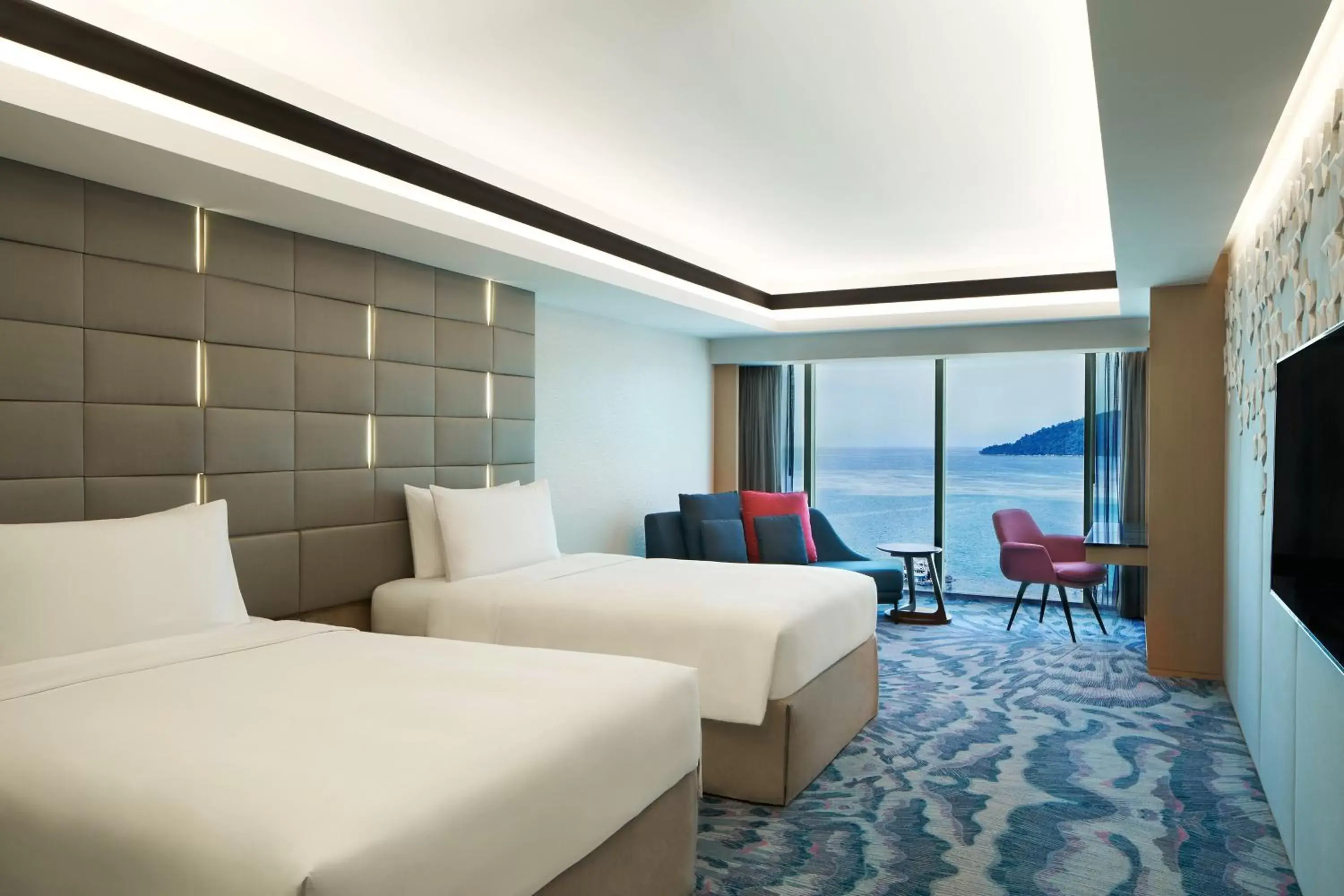 Photo of the whole room in Le Meridien Kota Kinabalu