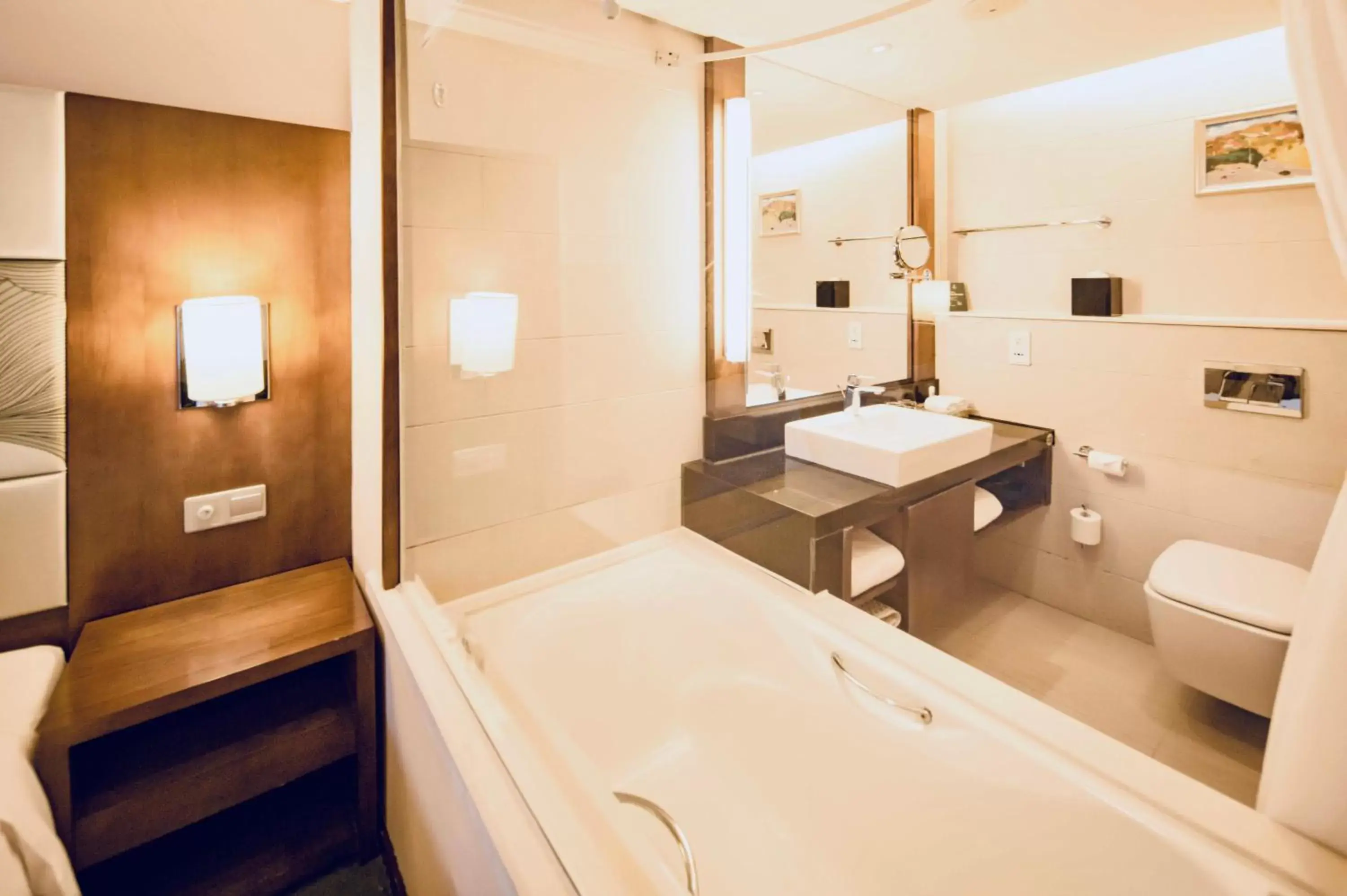 Shower, Bathroom in Holiday Inn Qingdao City Center, an IHG Hotel - Shopping MALL