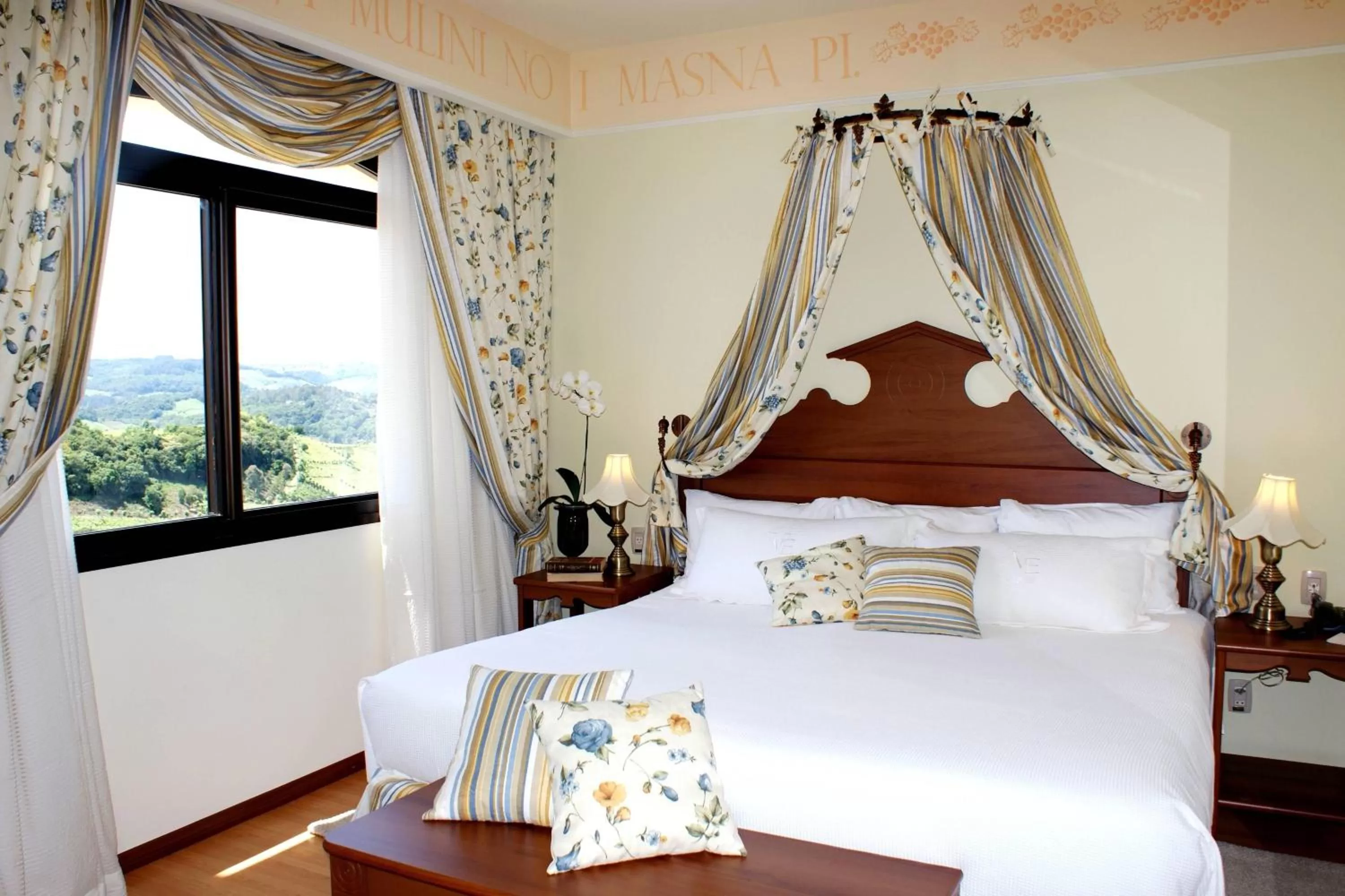 Bedroom, Bed in Hotel & Spa do Vinho, Autograph Collection