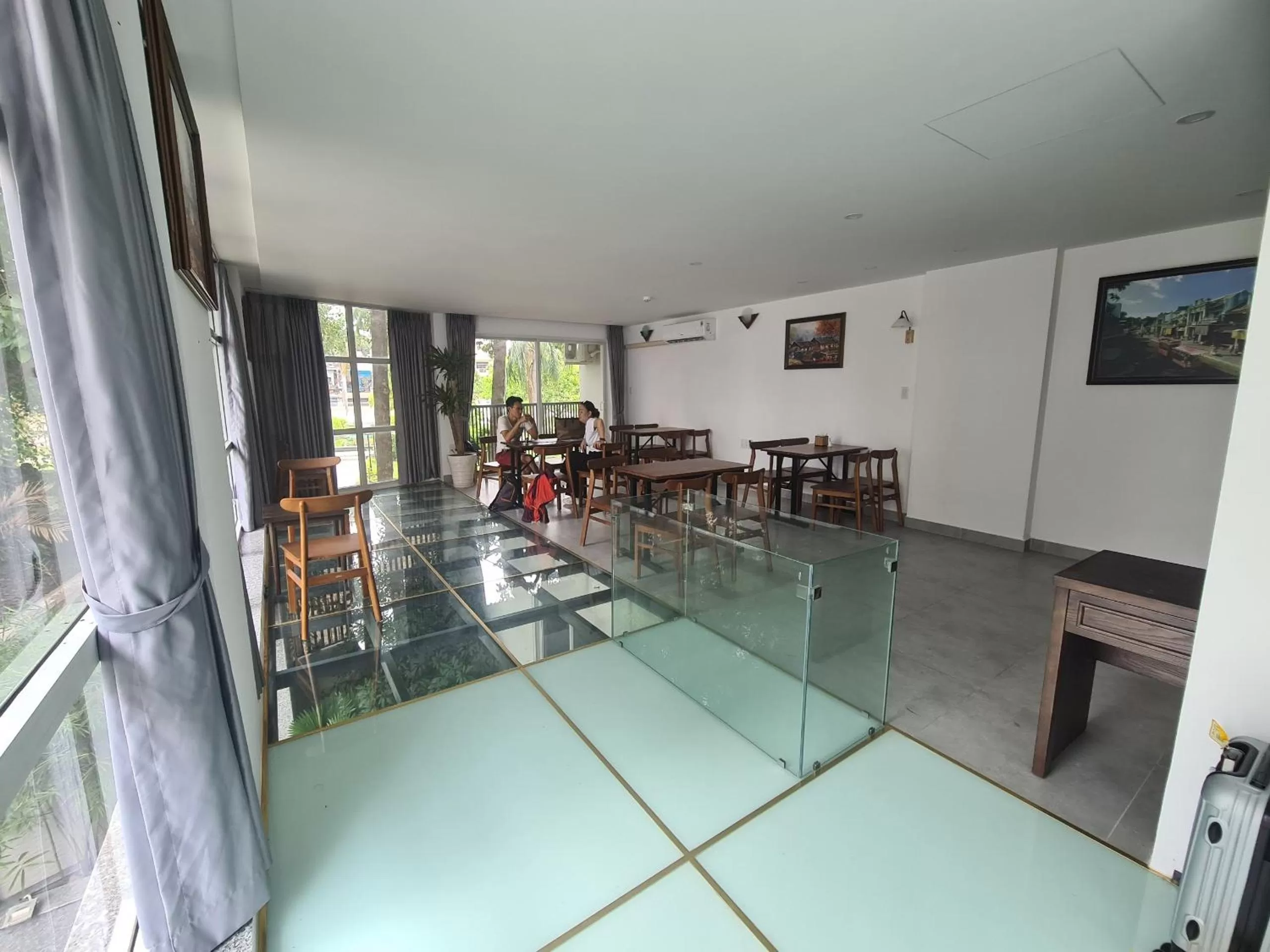 Seating area in Hotel Home