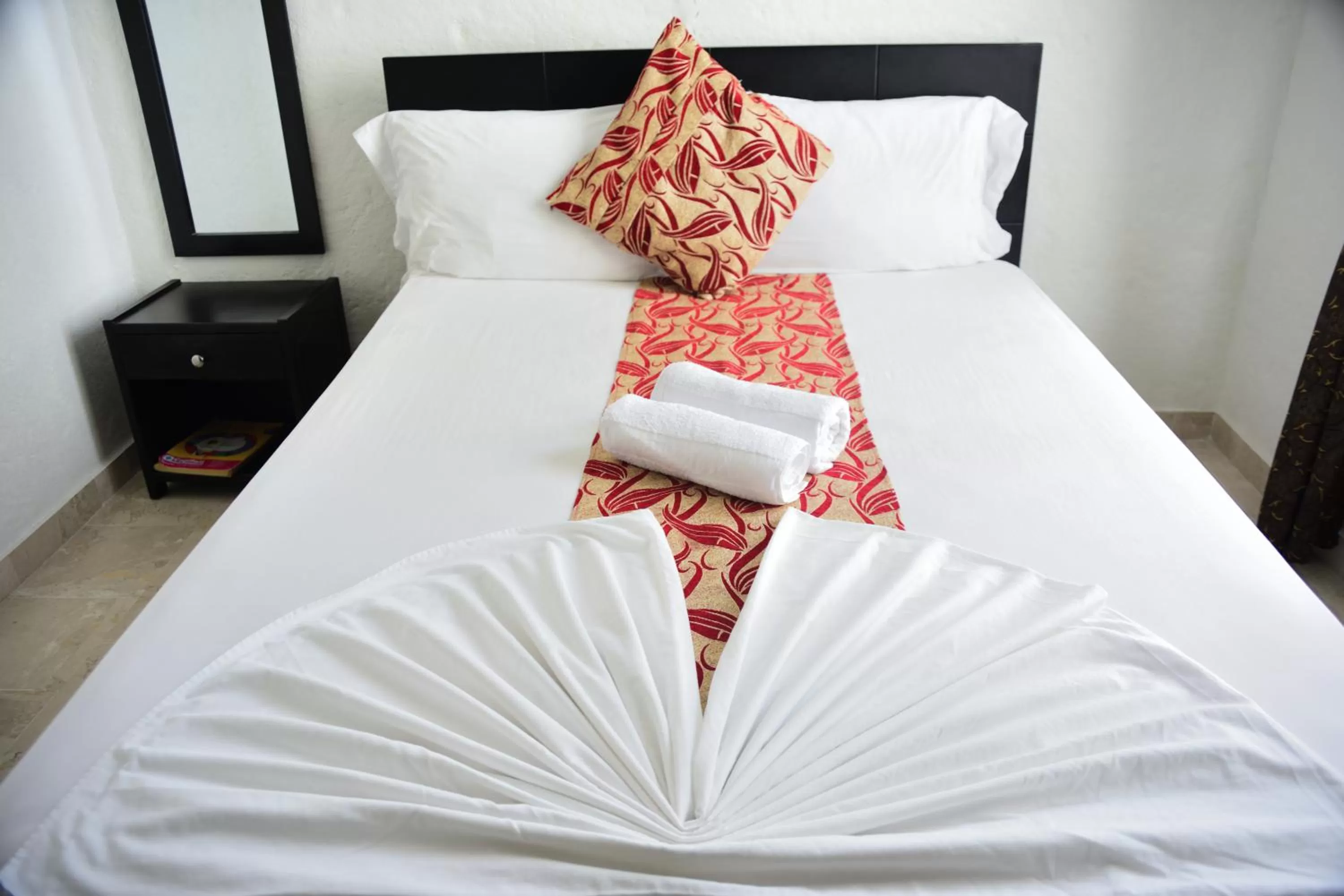 Staff, Bed in Blue Star Hotel