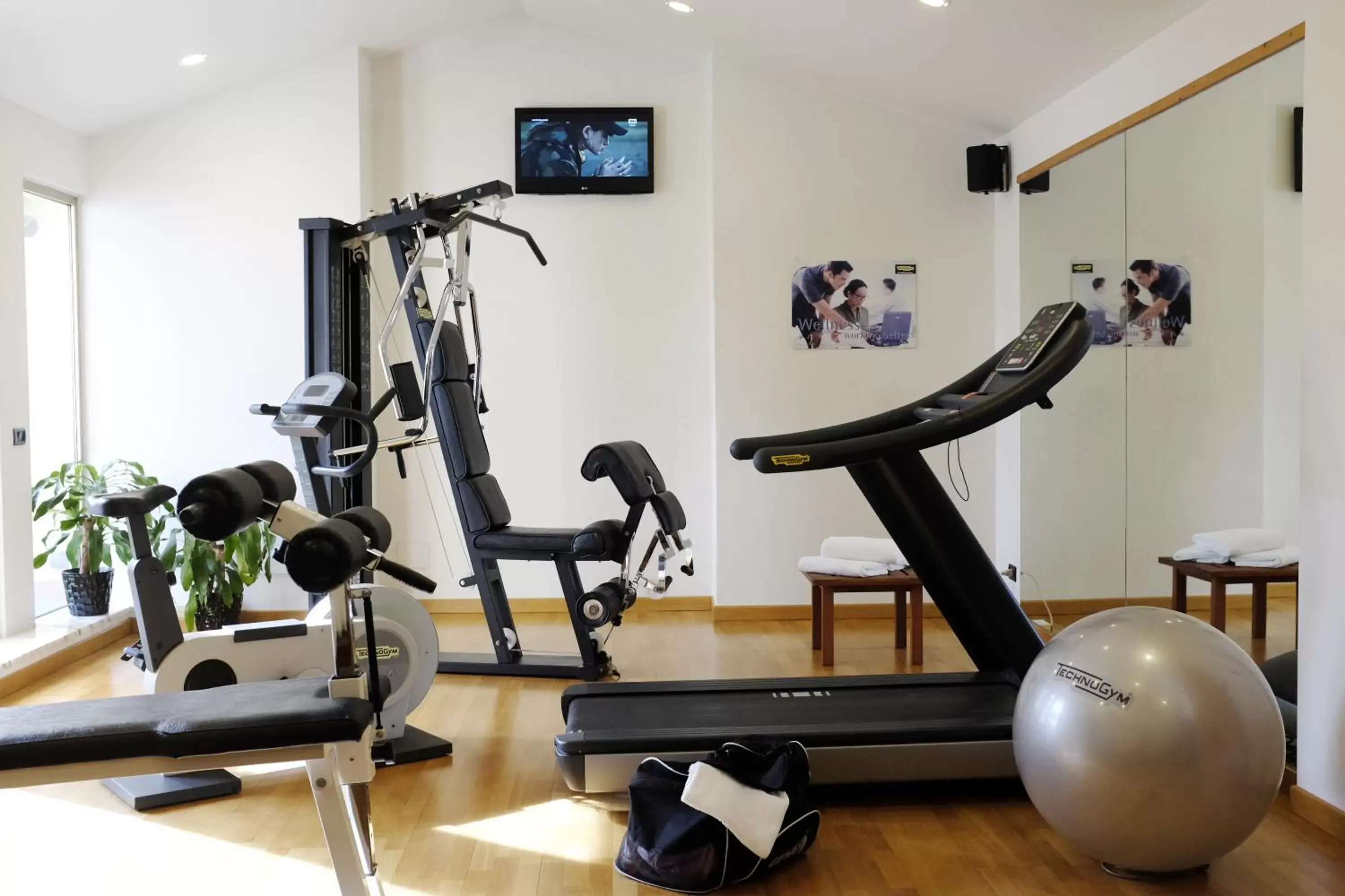 Fitness centre/facilities in Best Western Grand Hotel Guinigi Fitness centre/facilities in Best Western Grand Hotel Guinigi