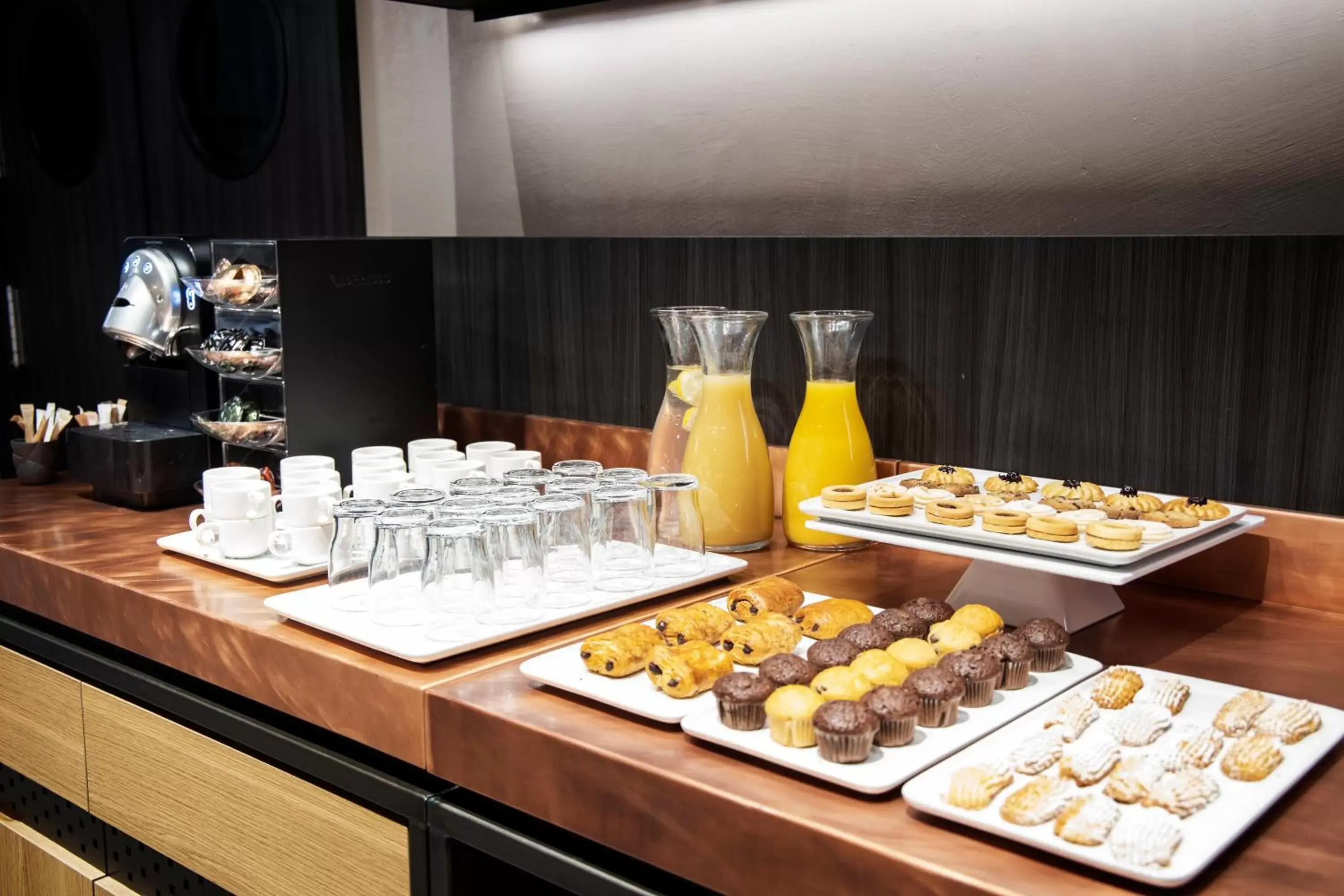 Buffet breakfast in Novotel Parma Centro