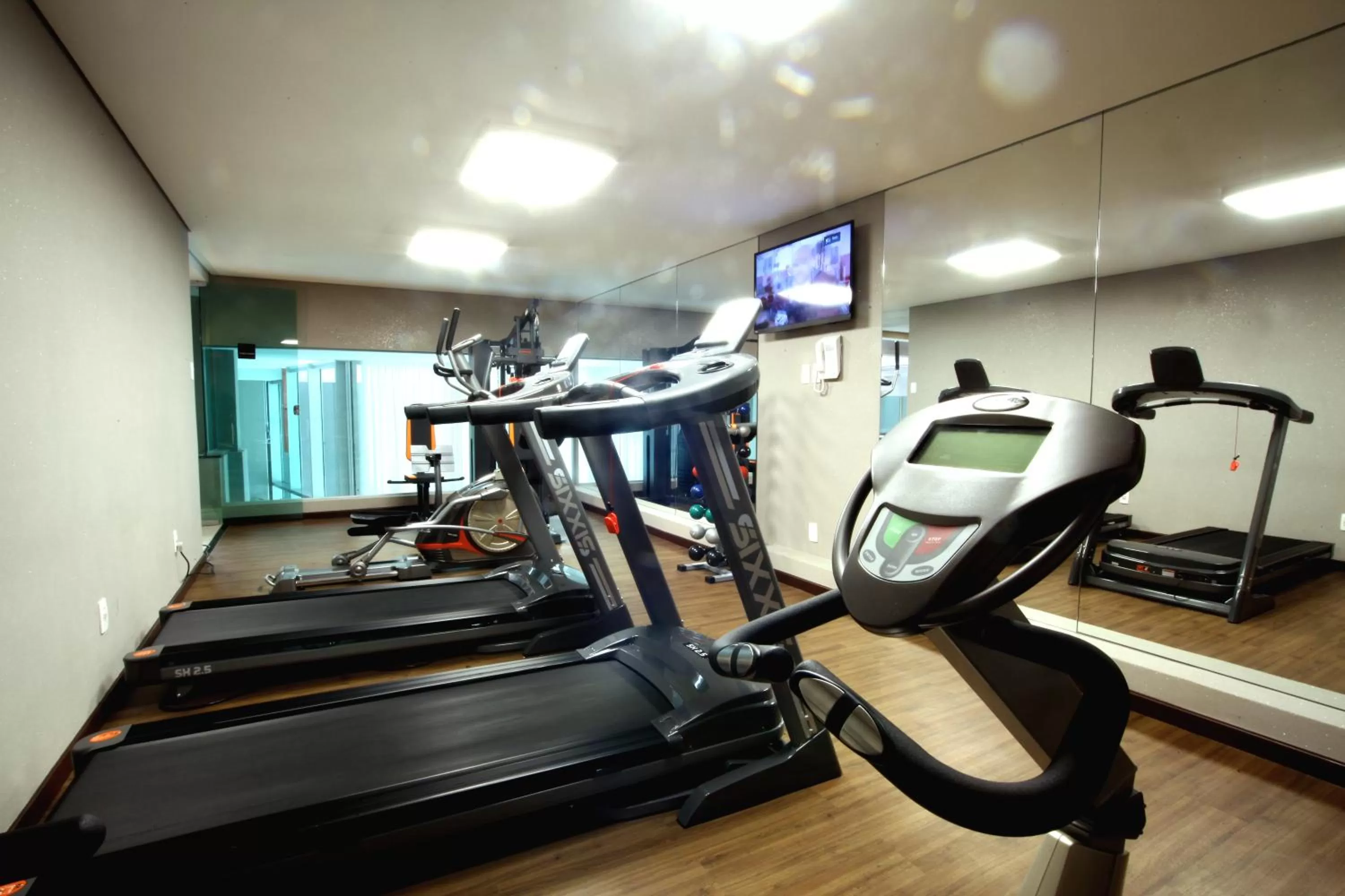Fitness centre/facilities in BH Raja Hotel