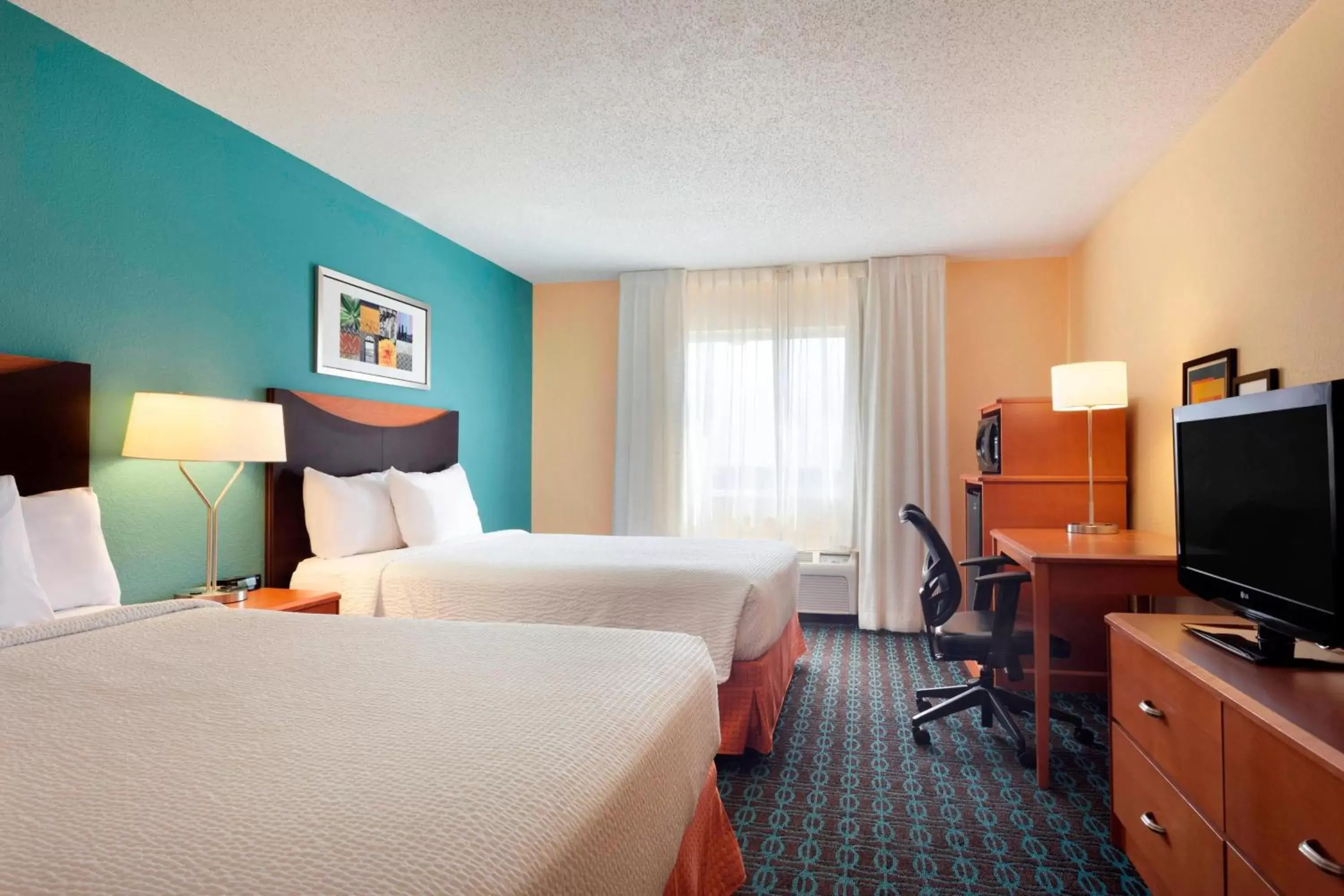 Photo of the whole room, Bed in Fairfield Inn & Suites Waco South