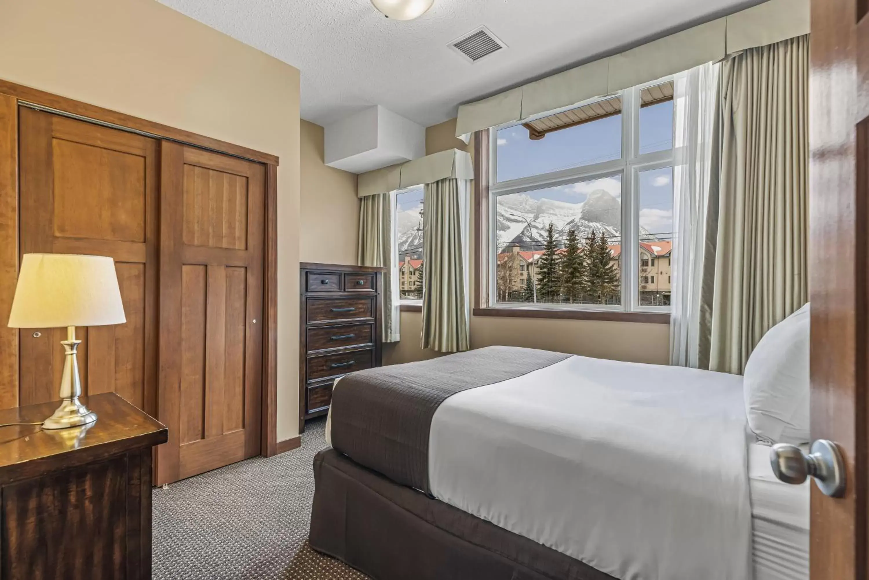 One Bedroom Suite  in Canmore Rocky Mountain Inn