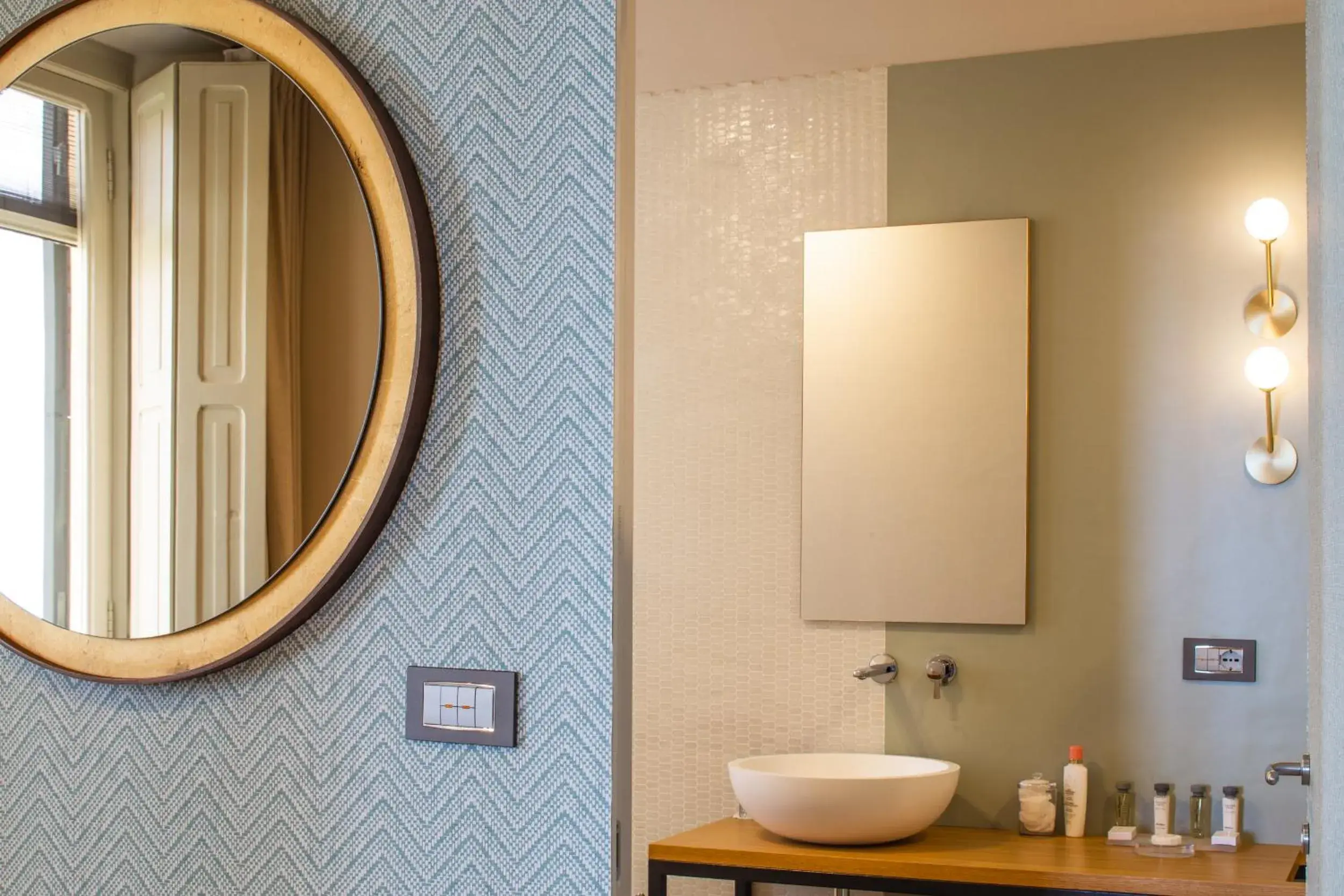 Bathroom in Villa Riviera Resort