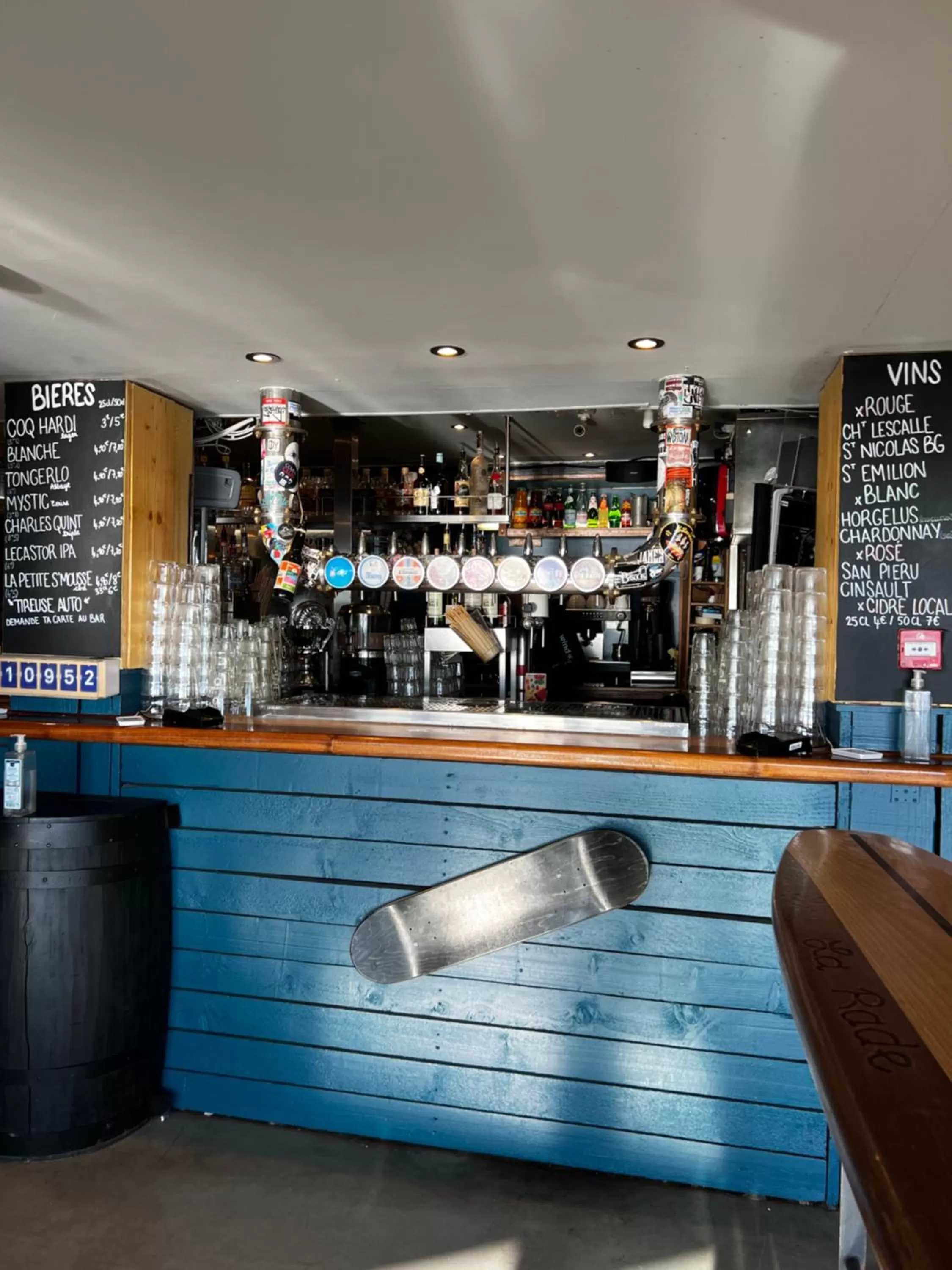 Restaurant/places to eat in LOGIS HOTEL - La Petite Rade