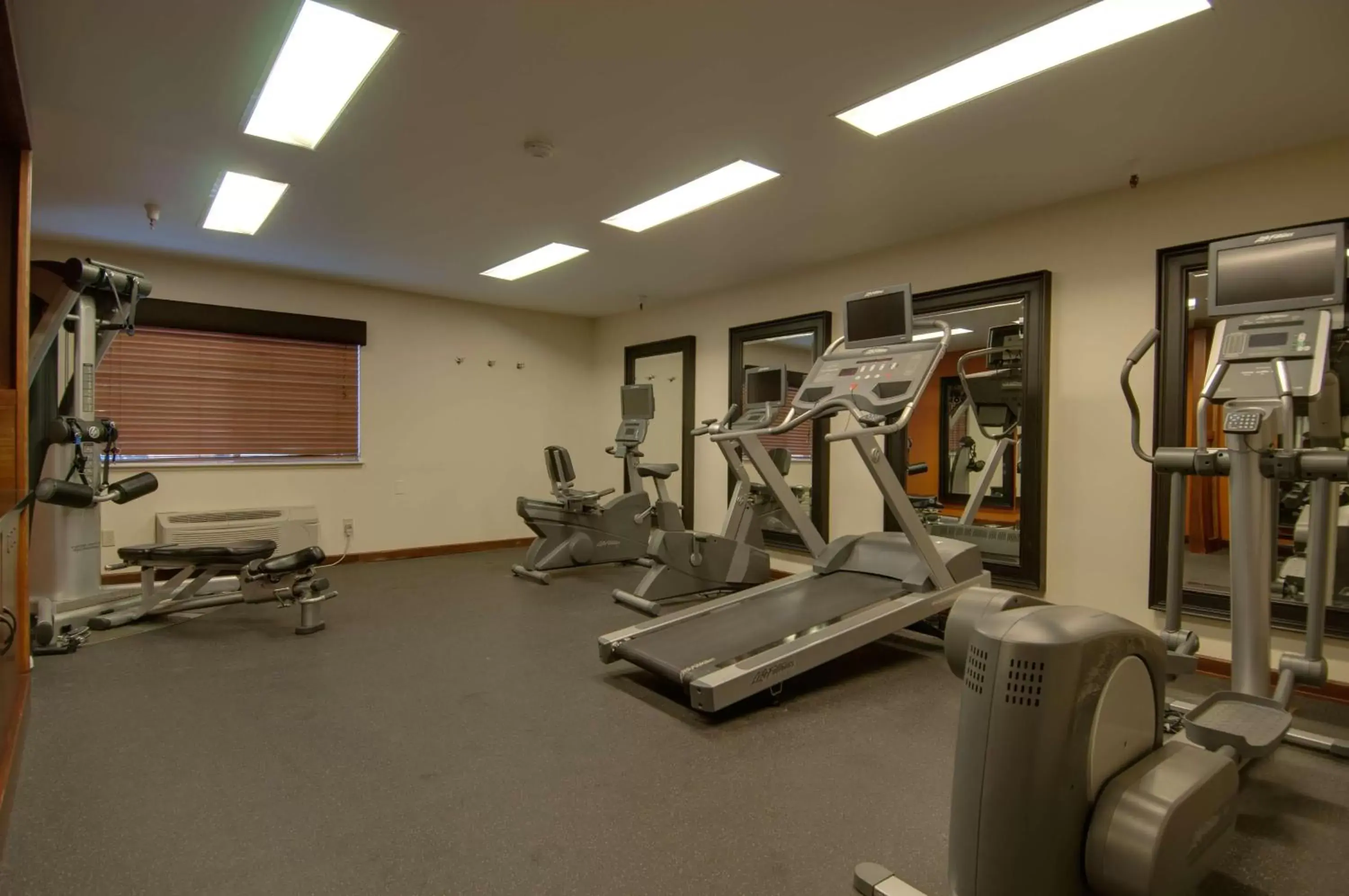 Fitness centre/facilities in Best Western Plus Truckee-Tahoe Hotel