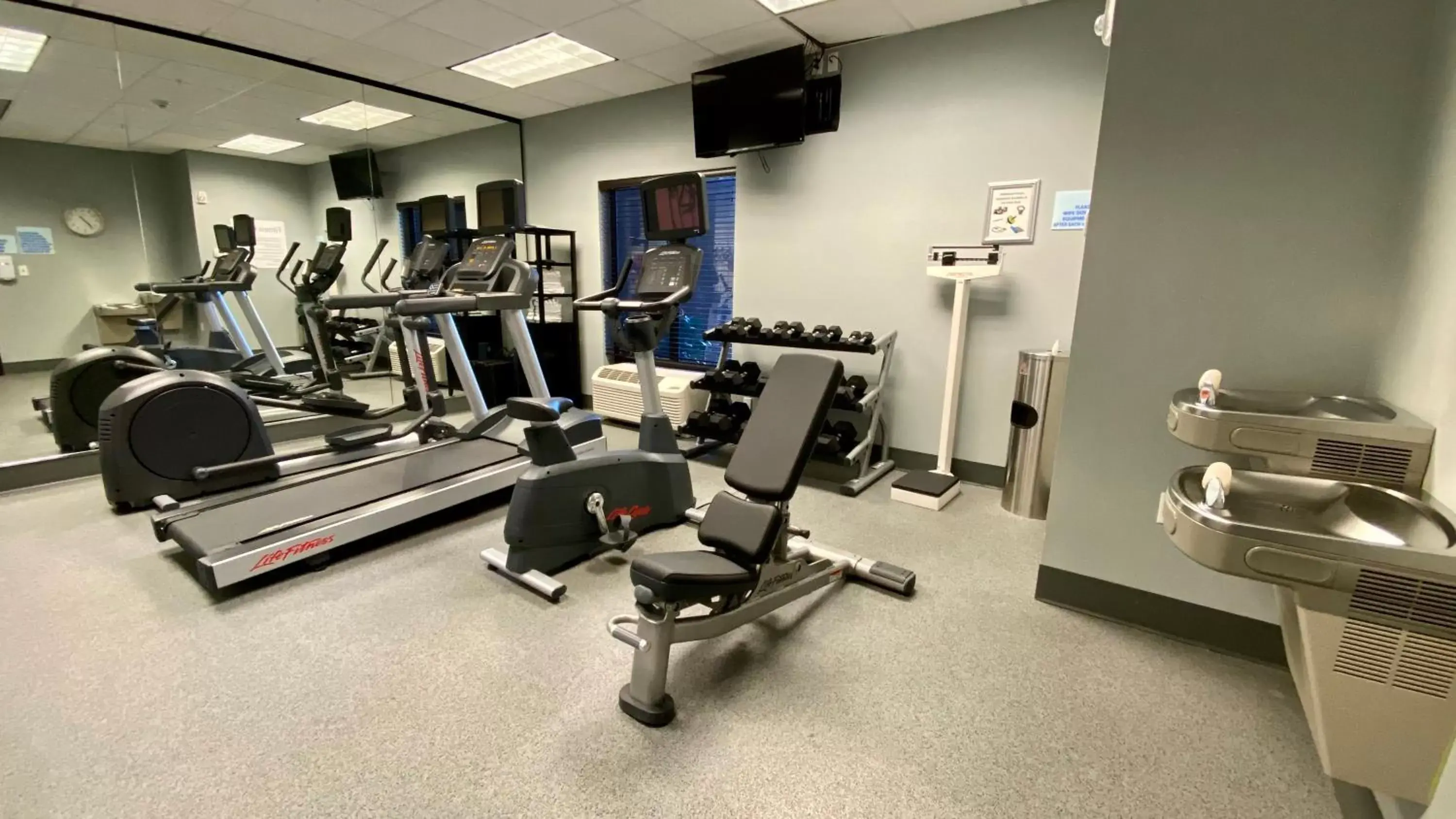 Fitness centre/facilities, Fitness Center/Facilities in Holiday Inn Express Hotel & Suites Orlando East-UCF Area, an IHG Hotel