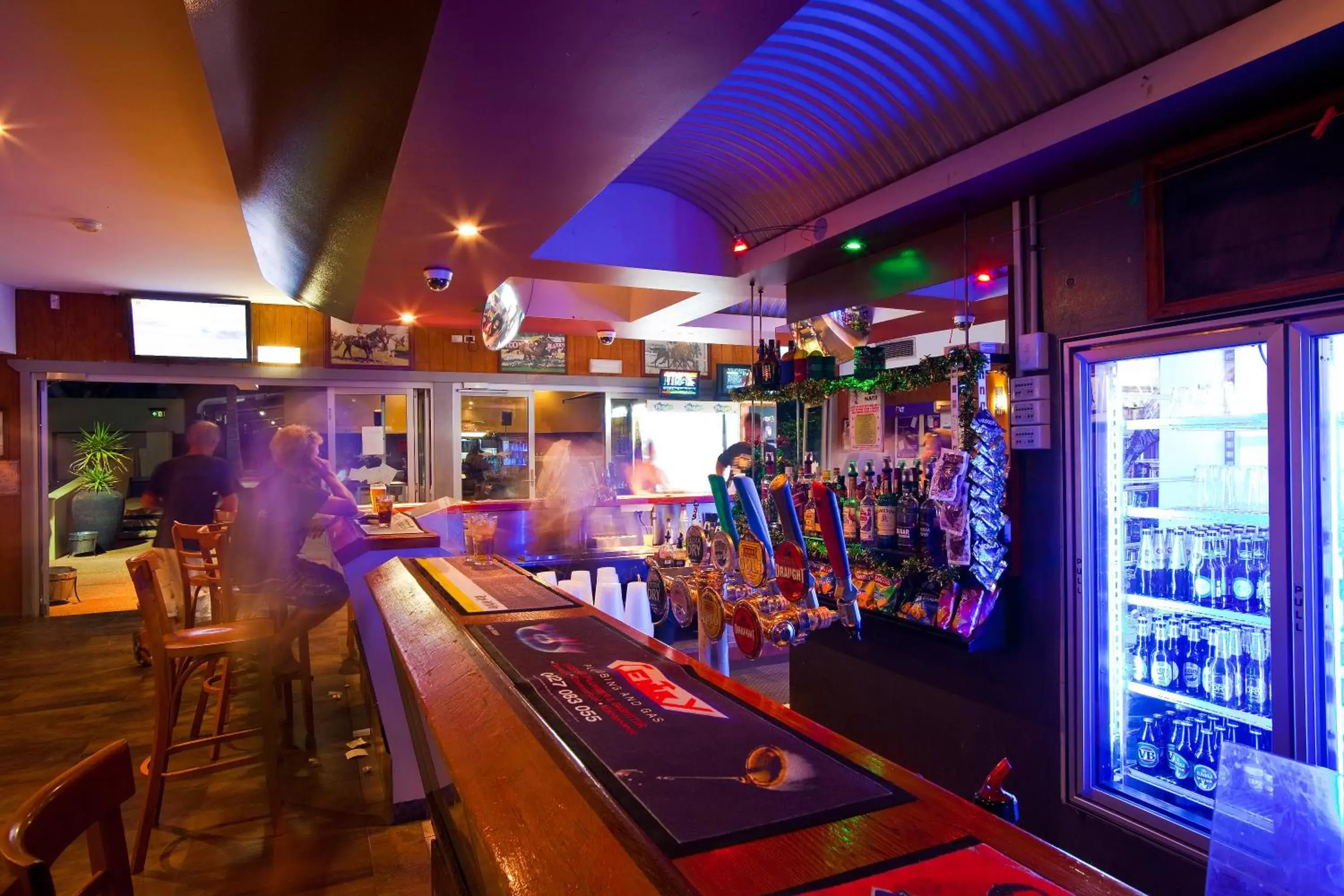 Lounge or bar in Potshot Hotel Resort
