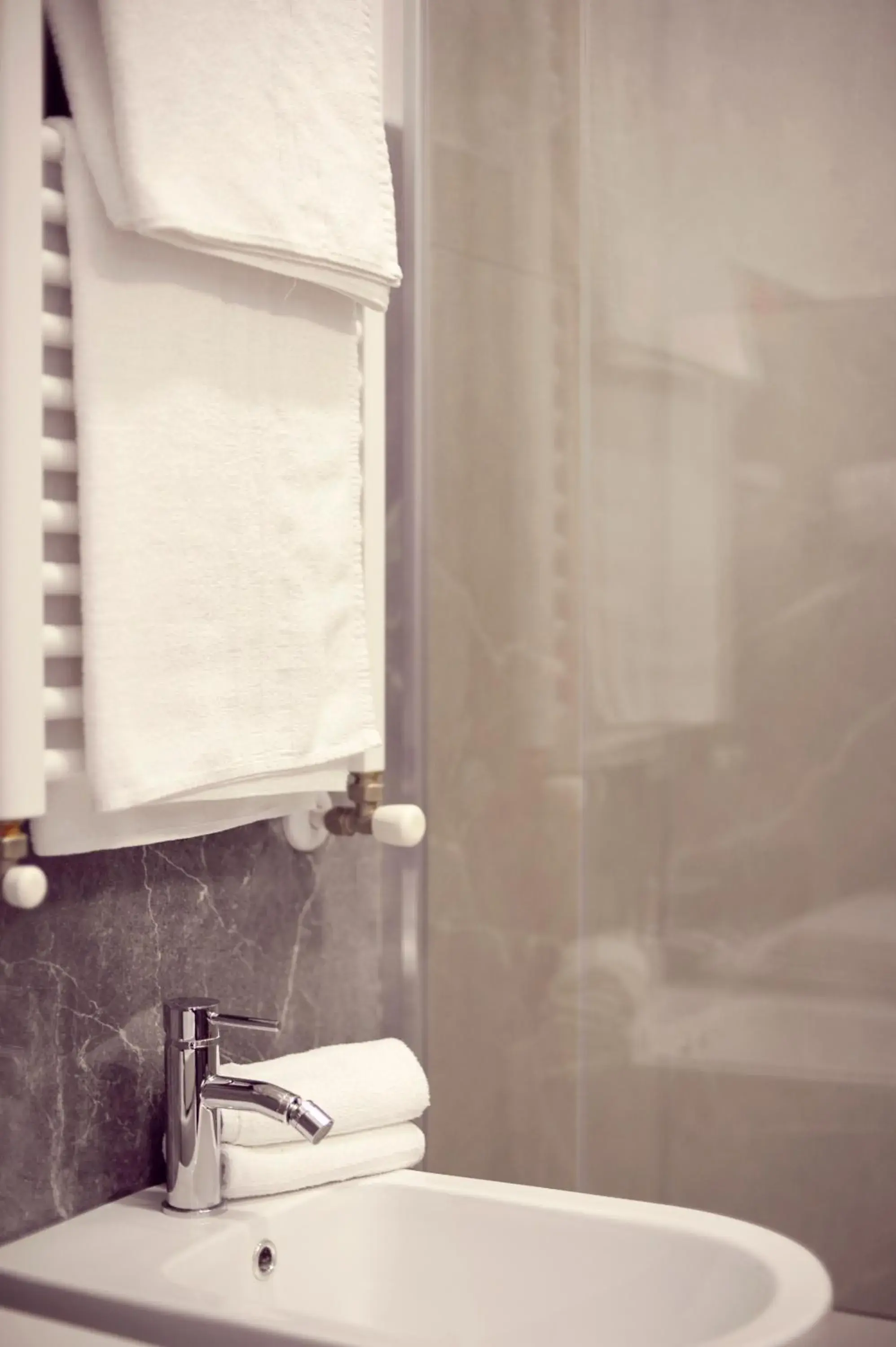 Bathroom in Hotel Fioralba