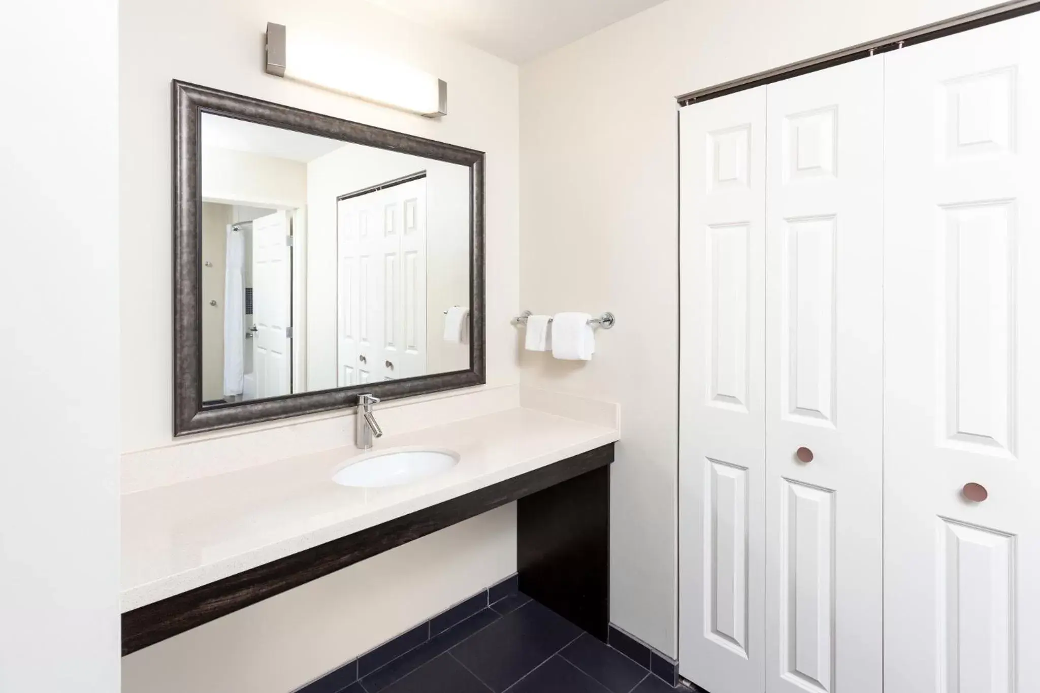 Bathroom in Staybridge Suites Chandler, an IHG Hotel