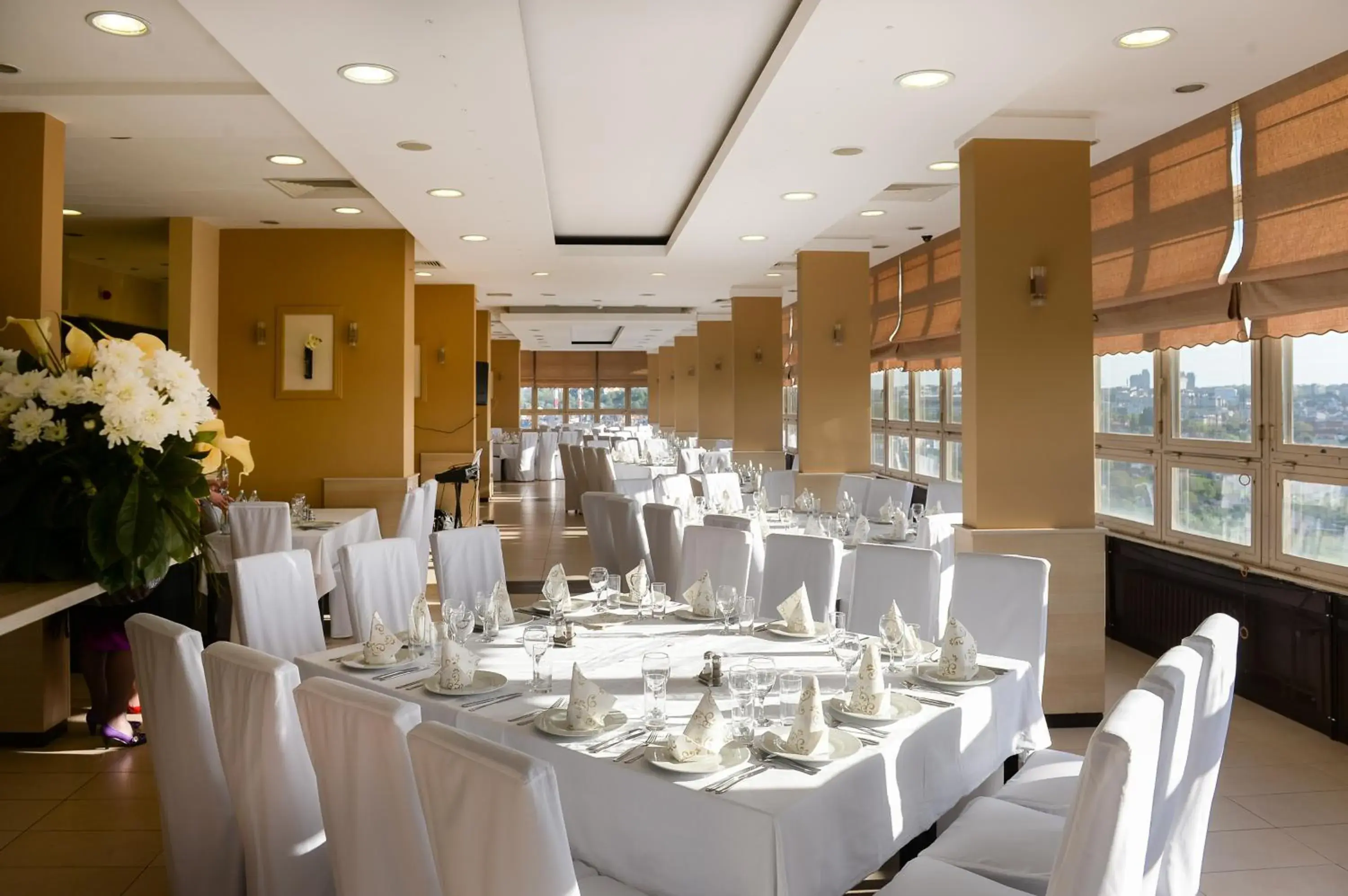 Restaurant/places to eat in Hotel Srbija-FREE PARKING Restaurant/places to eat in Hotel Srbija-FREE PARKING